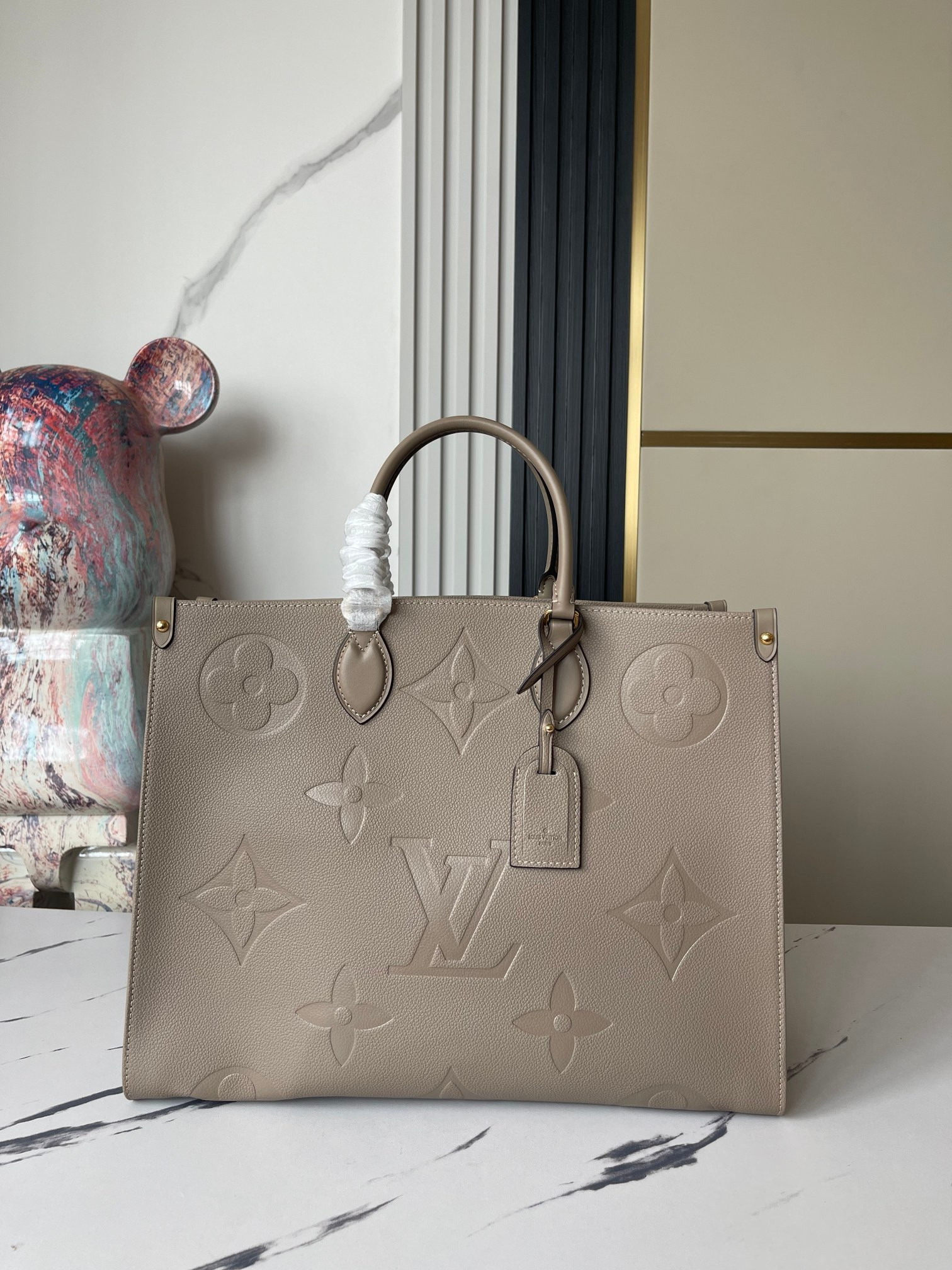 LV OnTheGo GM M449251 16.1 x 13.4 x 7.5inches