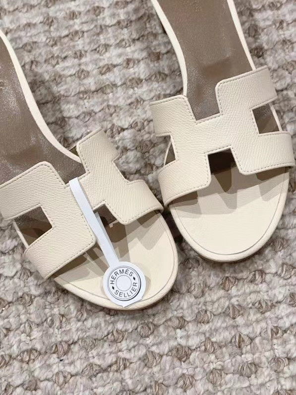 ua H**mes oasis sandal