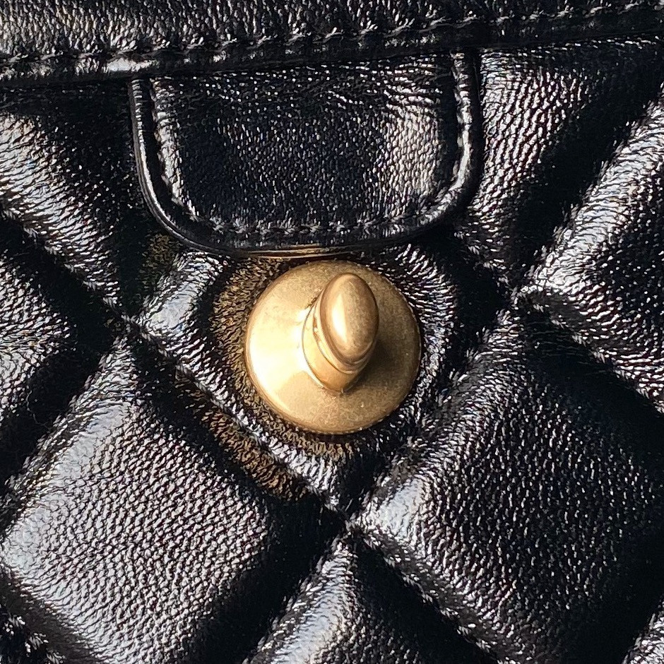 Ch*el mini bag with top handle shiny lambskin & gold-tone metal black 12 × 18 × 7 cm