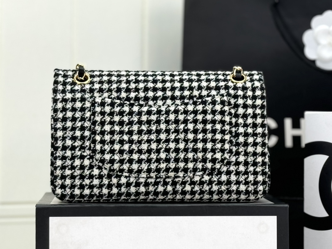 Ch*el mini classic 11.12 handbag 25 15.5 × 25.5 × 6.5 cm