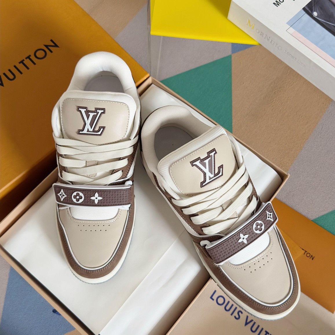 UA LV Trainer Sneaker