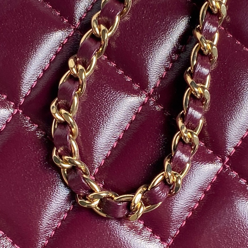 Ch*el clutch with chain 9.5x 17x 8cm