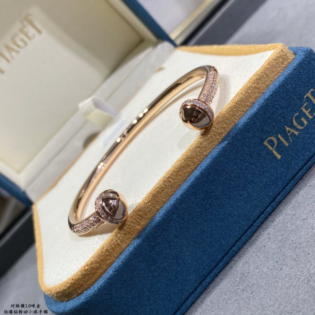 P1aget fully di*m*nd-encrusted rotating ball bracelet