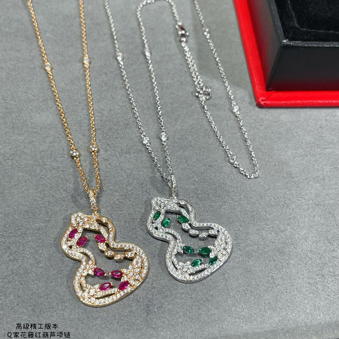 Qee1in vine gourd necklace