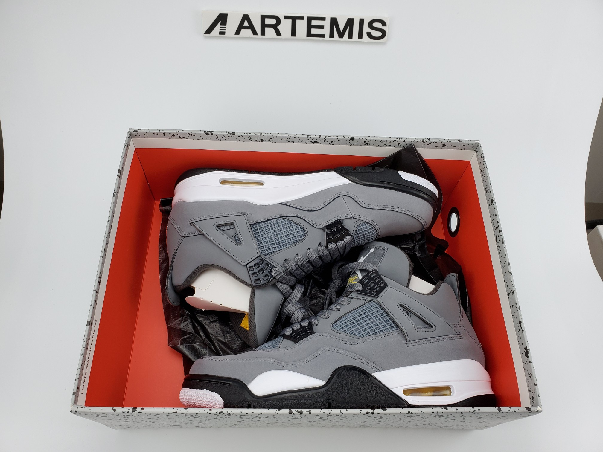 Jordan 4 Retro Cool Grey(2019)
