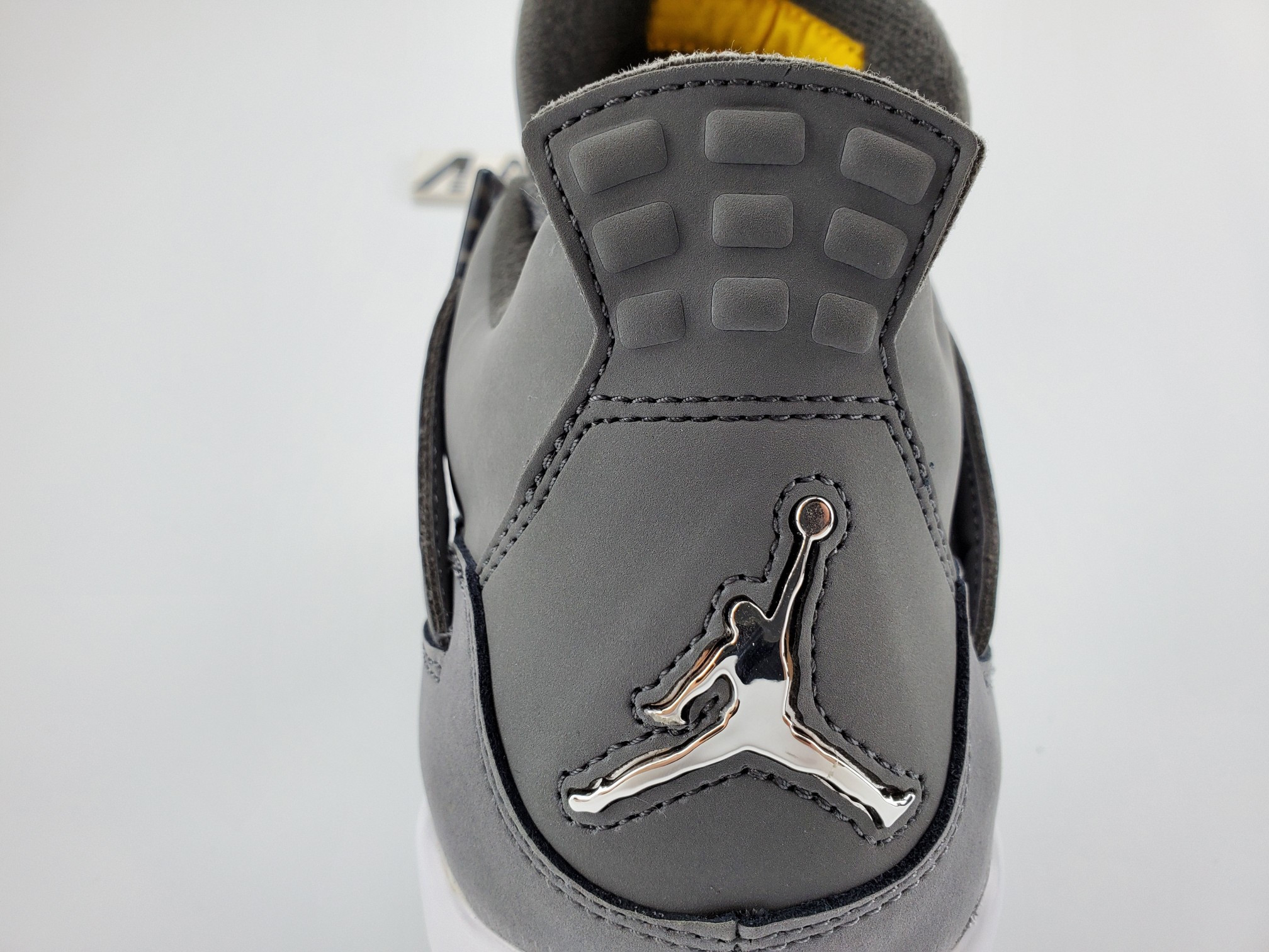Jordan 4 Retro Cool Grey(2019)