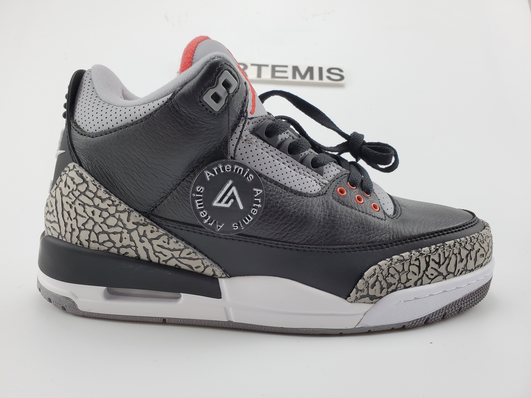 Air Jordan 3 Retro Black Cement (2018)