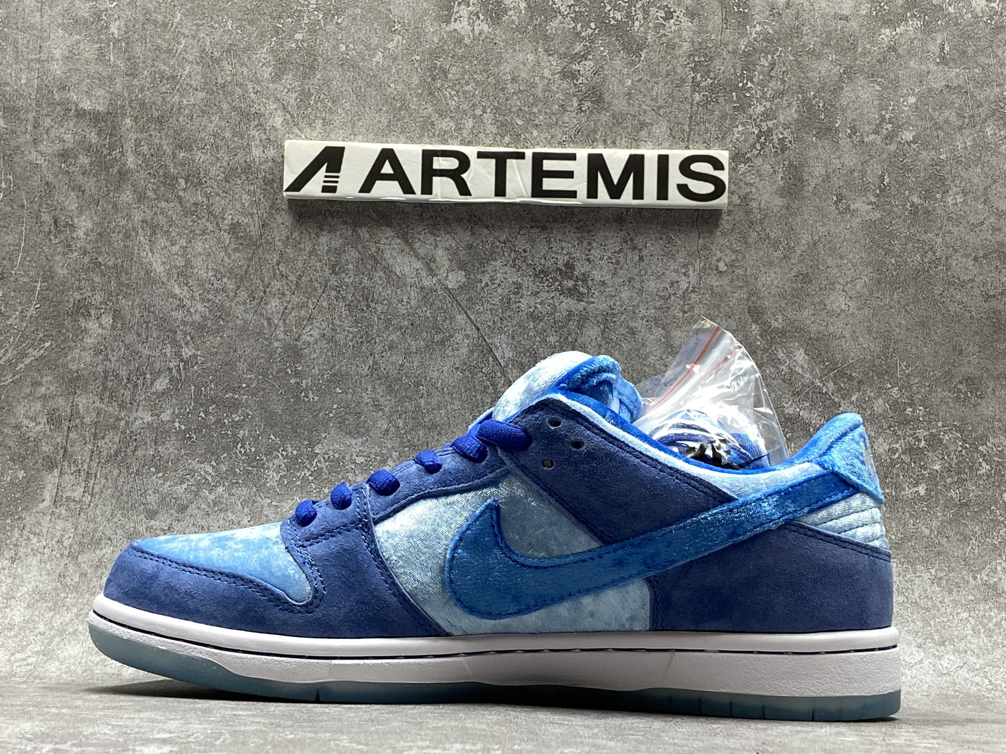nike sb dunk low strangelove skateboards blue (cusT0mization version )