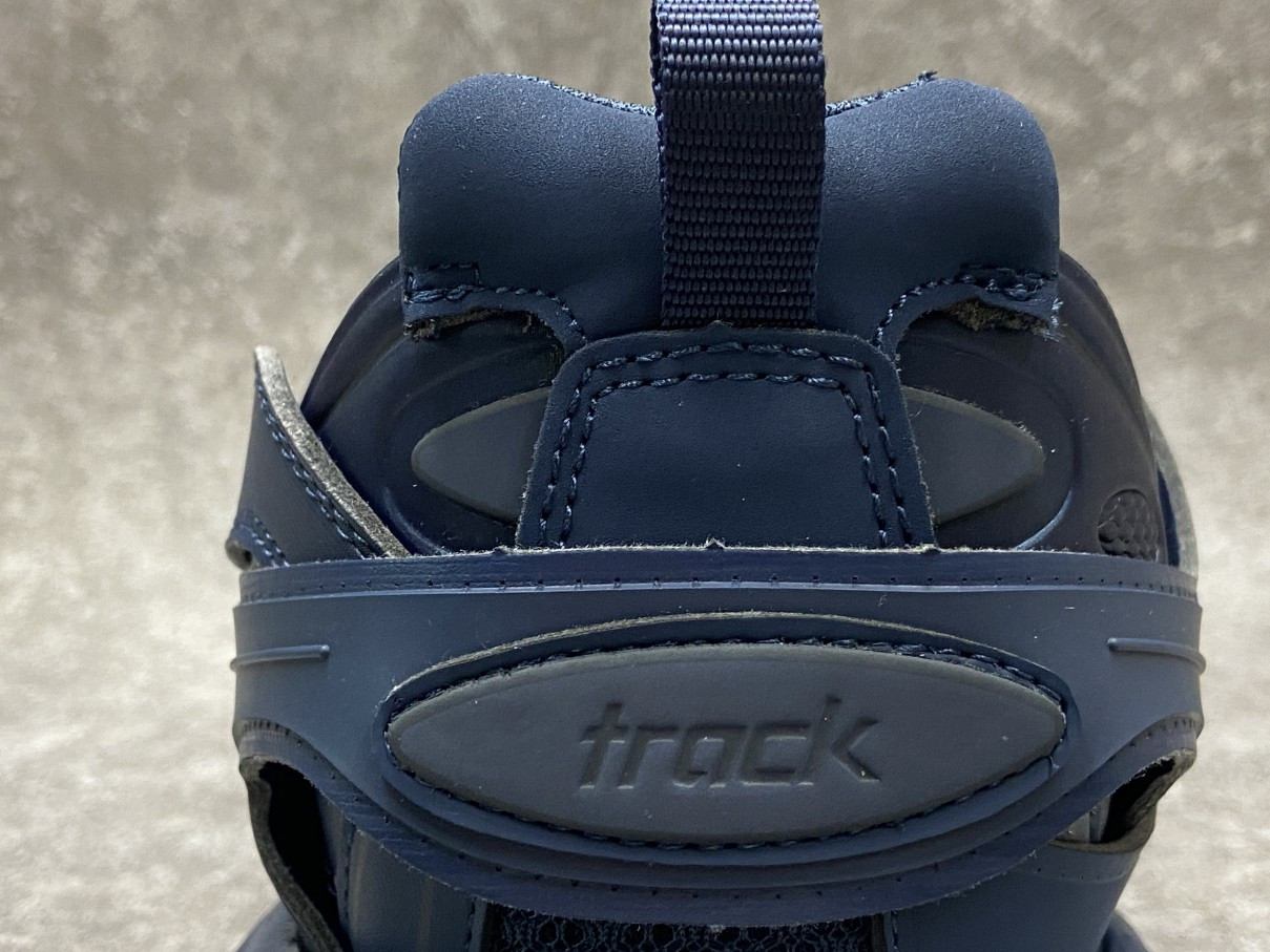 Balenciga Track Blue Pearl