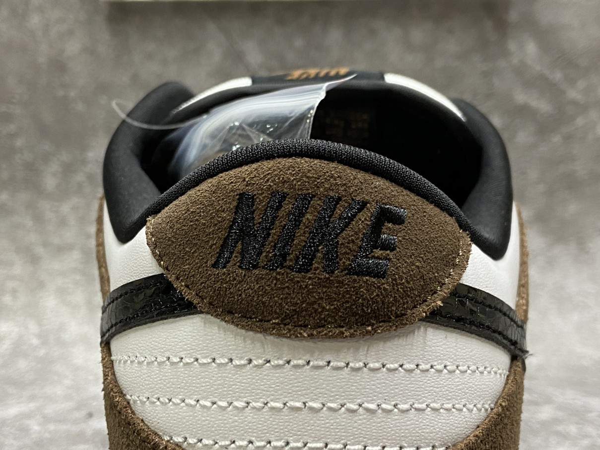 Nike SB Dunk Low White Black Trail End Brown