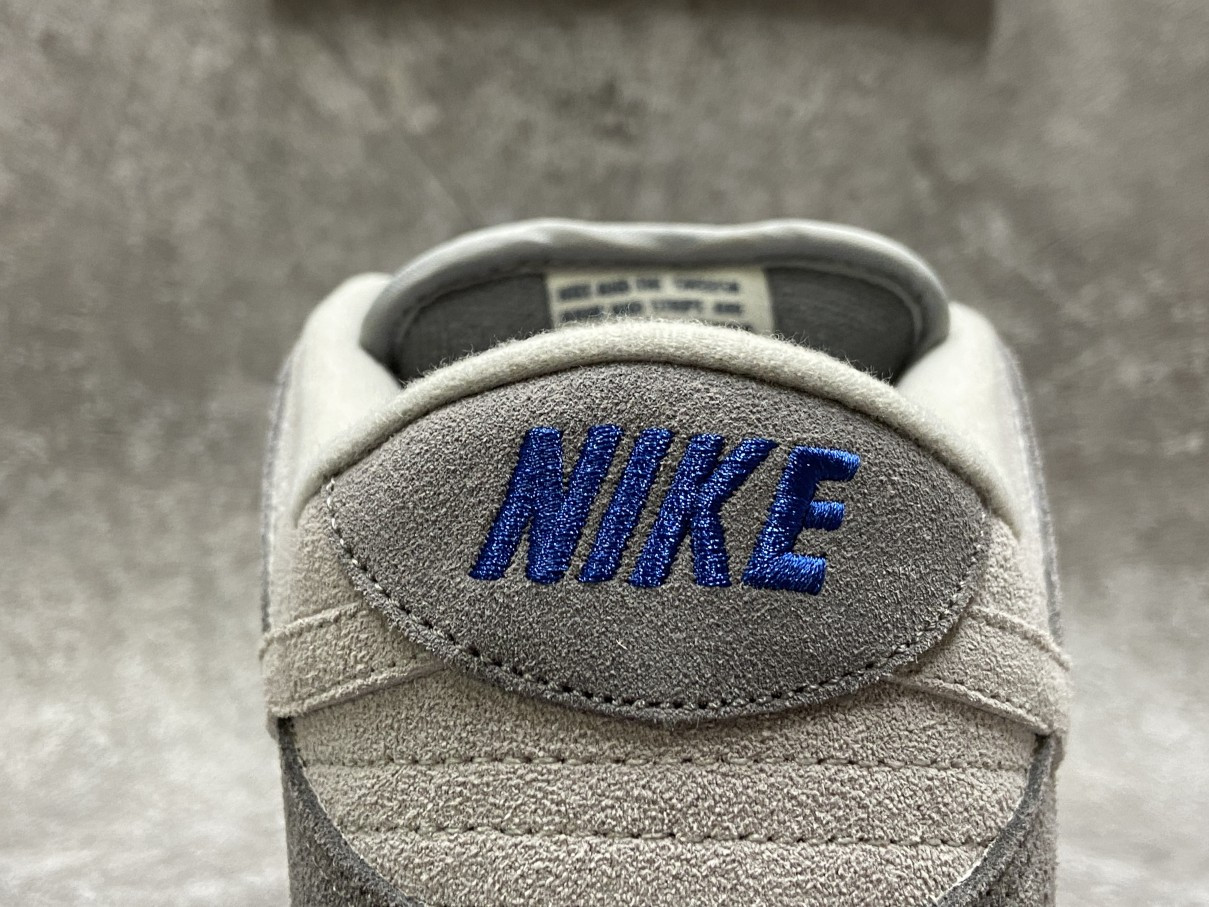 Nike SB Dunk Low London
