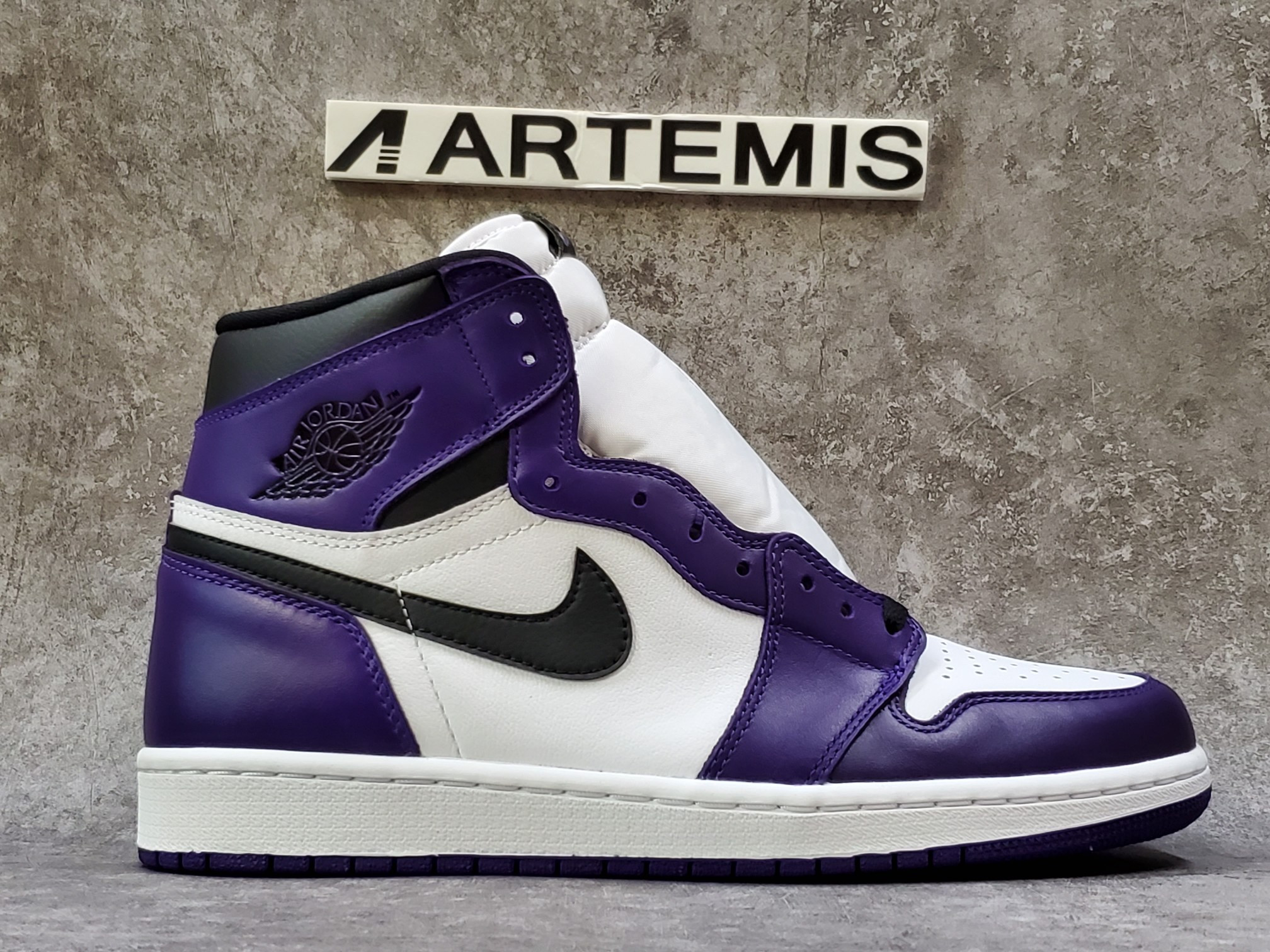 Air Jordan 1 Retro High Court Purple White