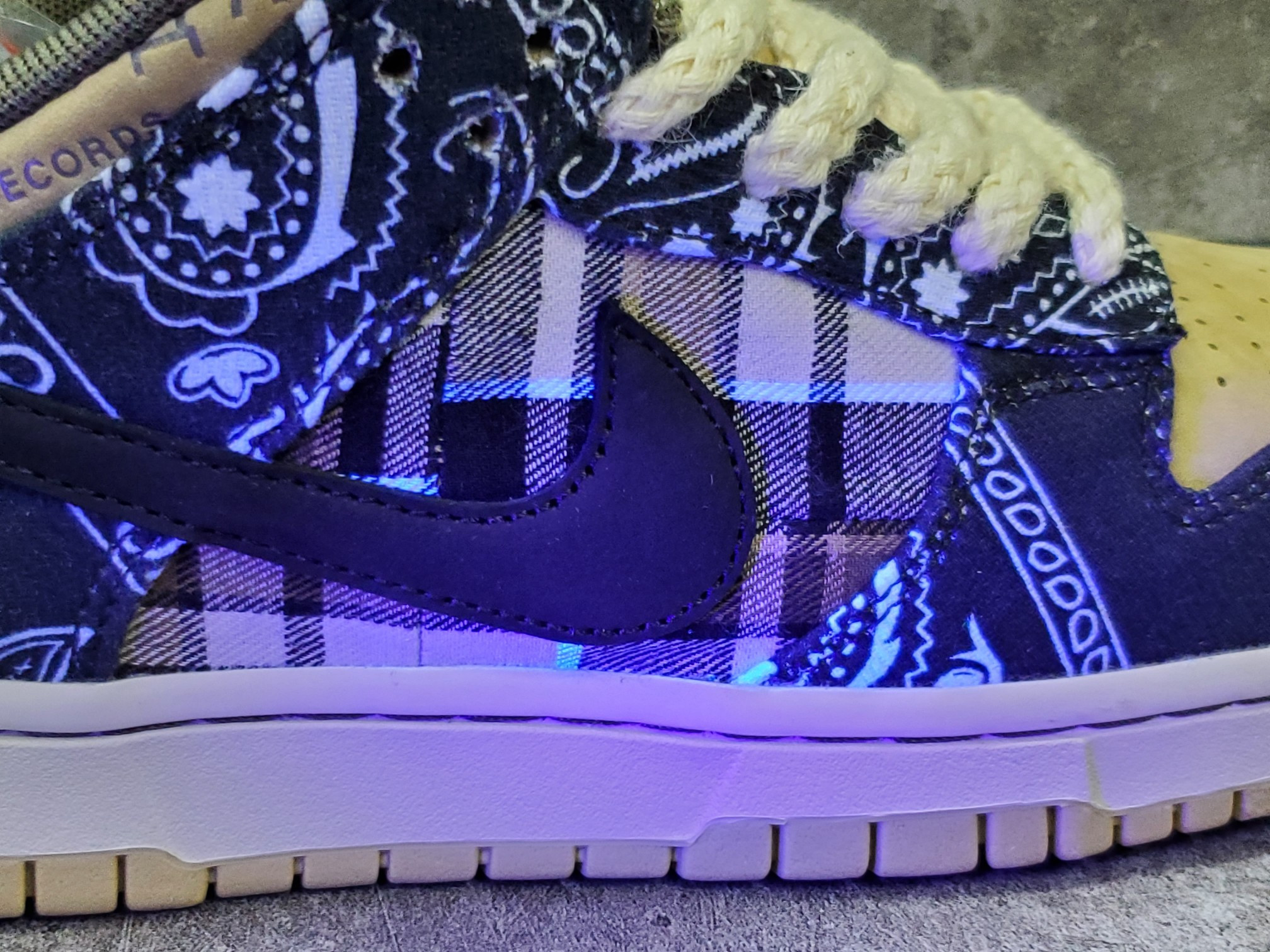 Nike SB Dunk Low Travis Scott (Special Box Edition)