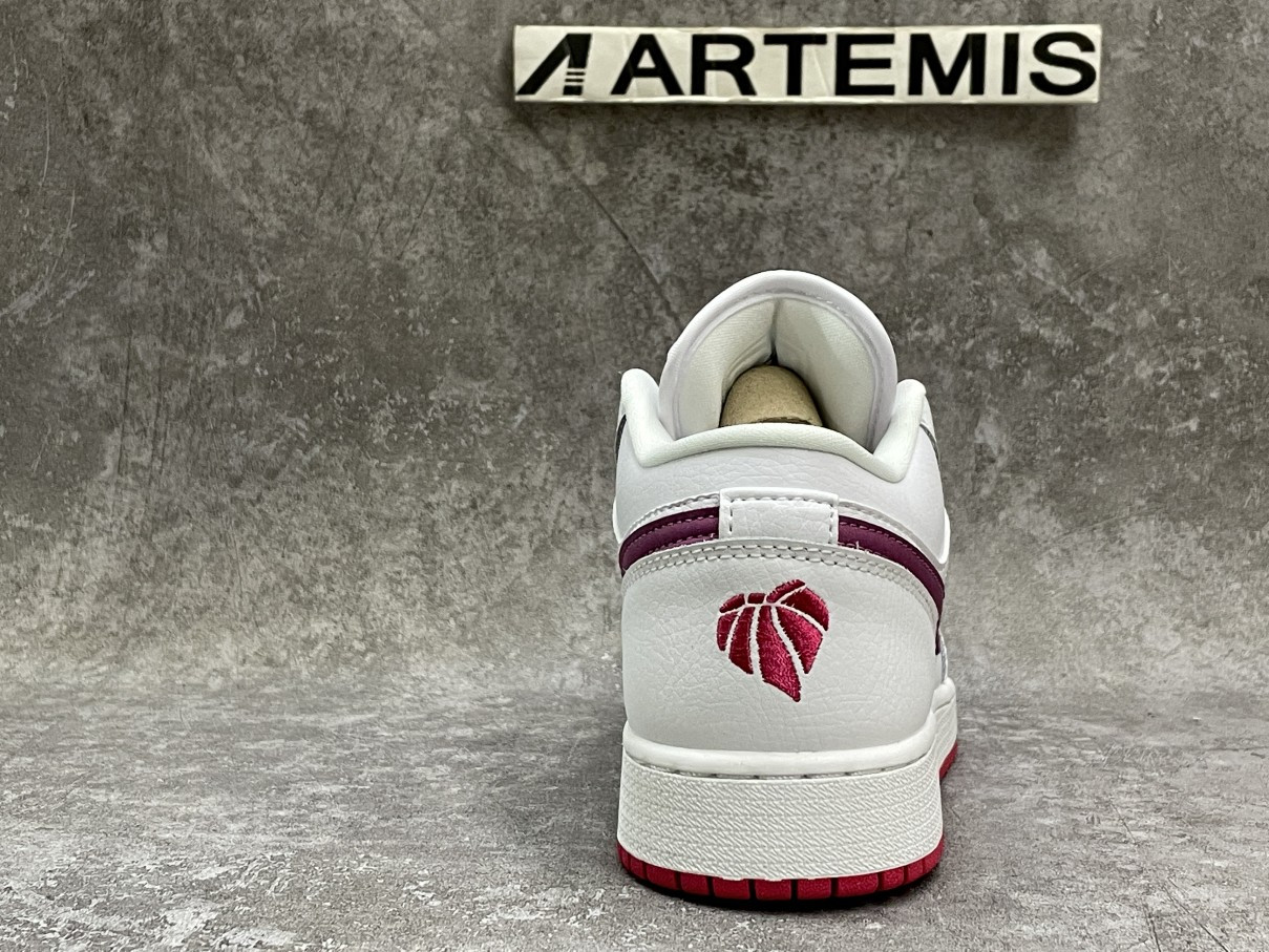 Air Jordan 1 Low White True Berry