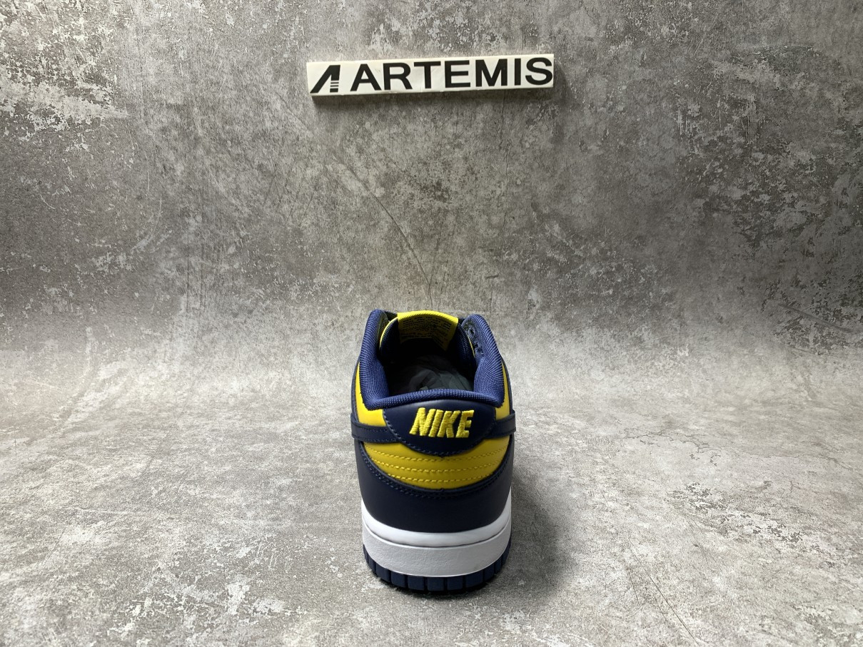 Nike Dunk Low Michigan