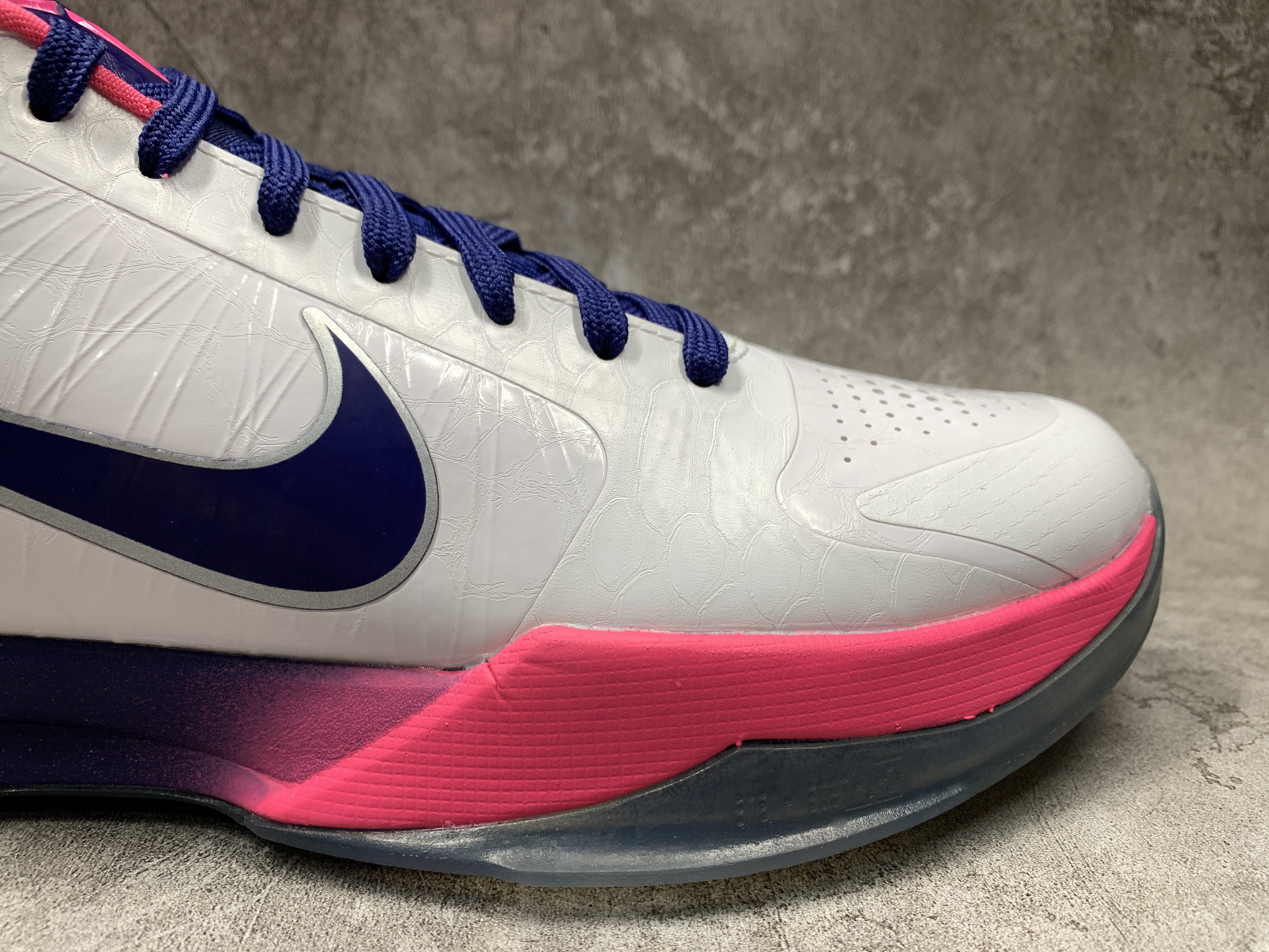 Nike Zoom Kobe 5 Protro Kay Yow