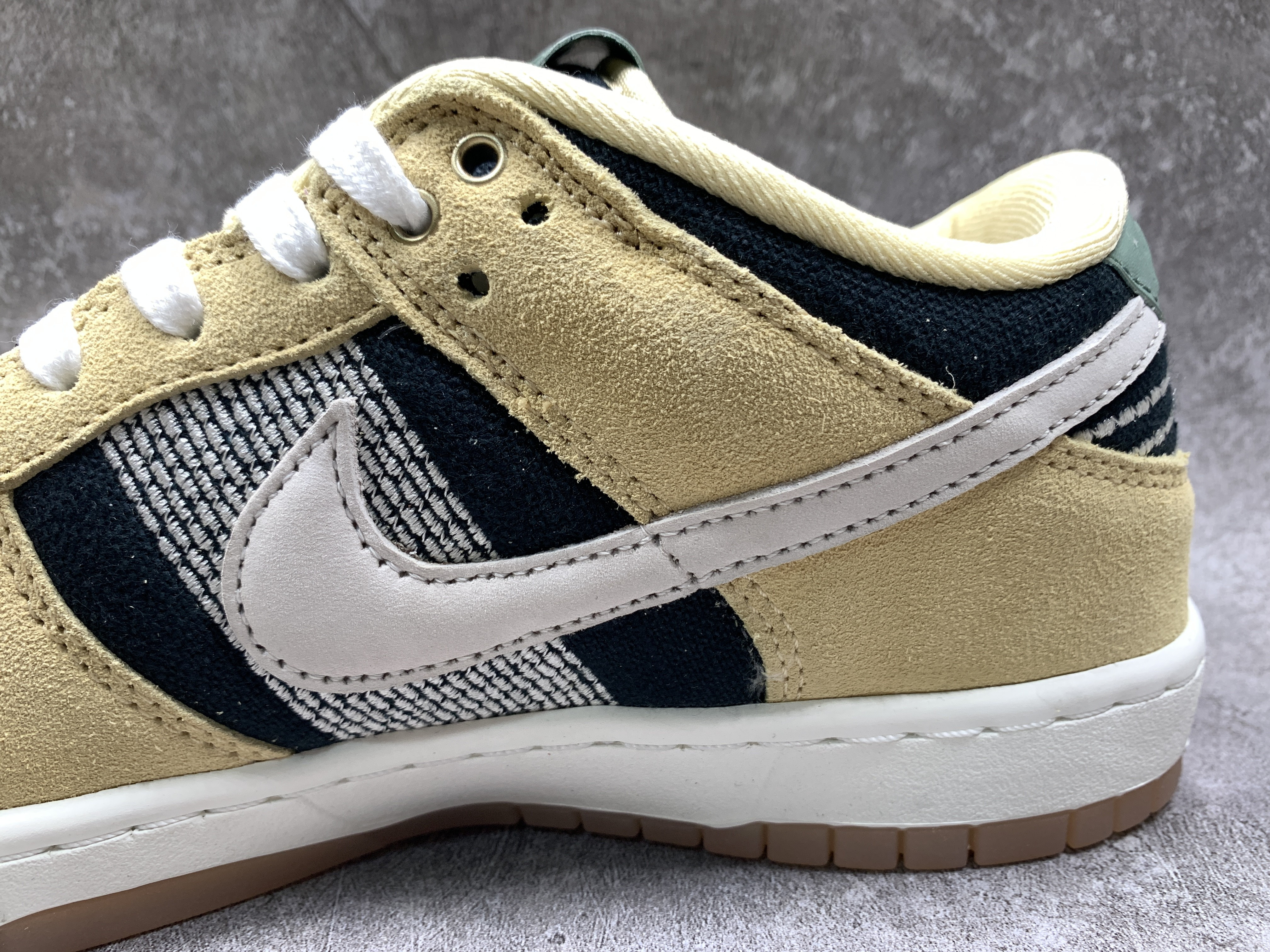 Nike Dunk Low Rooted in Peace