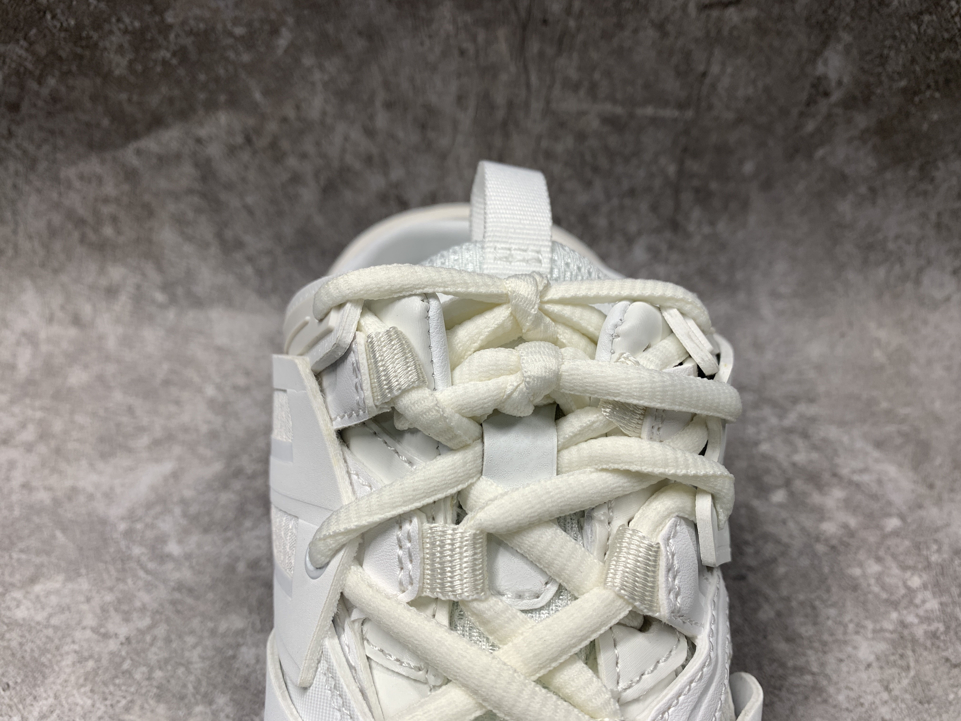 Balenciga Track Mule White