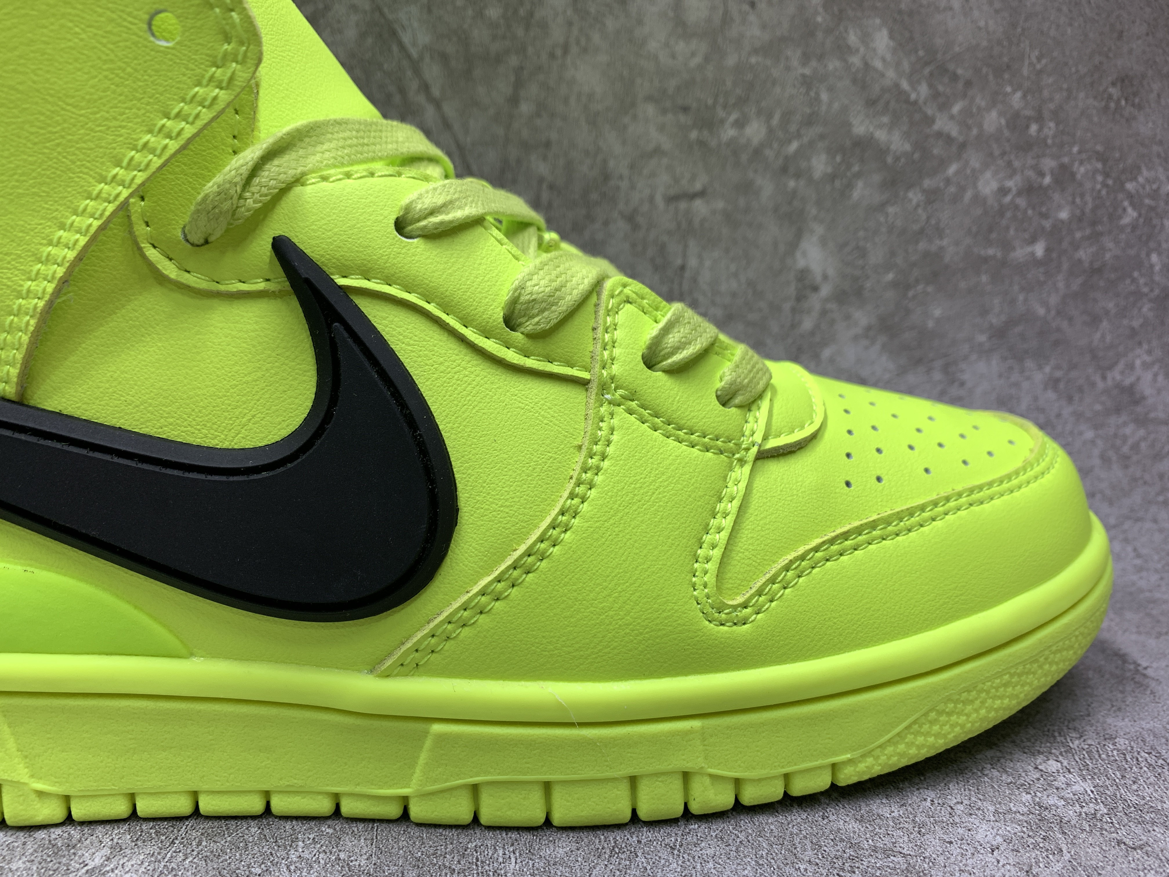 Nike Dunk High AMBUSH Flash Lime