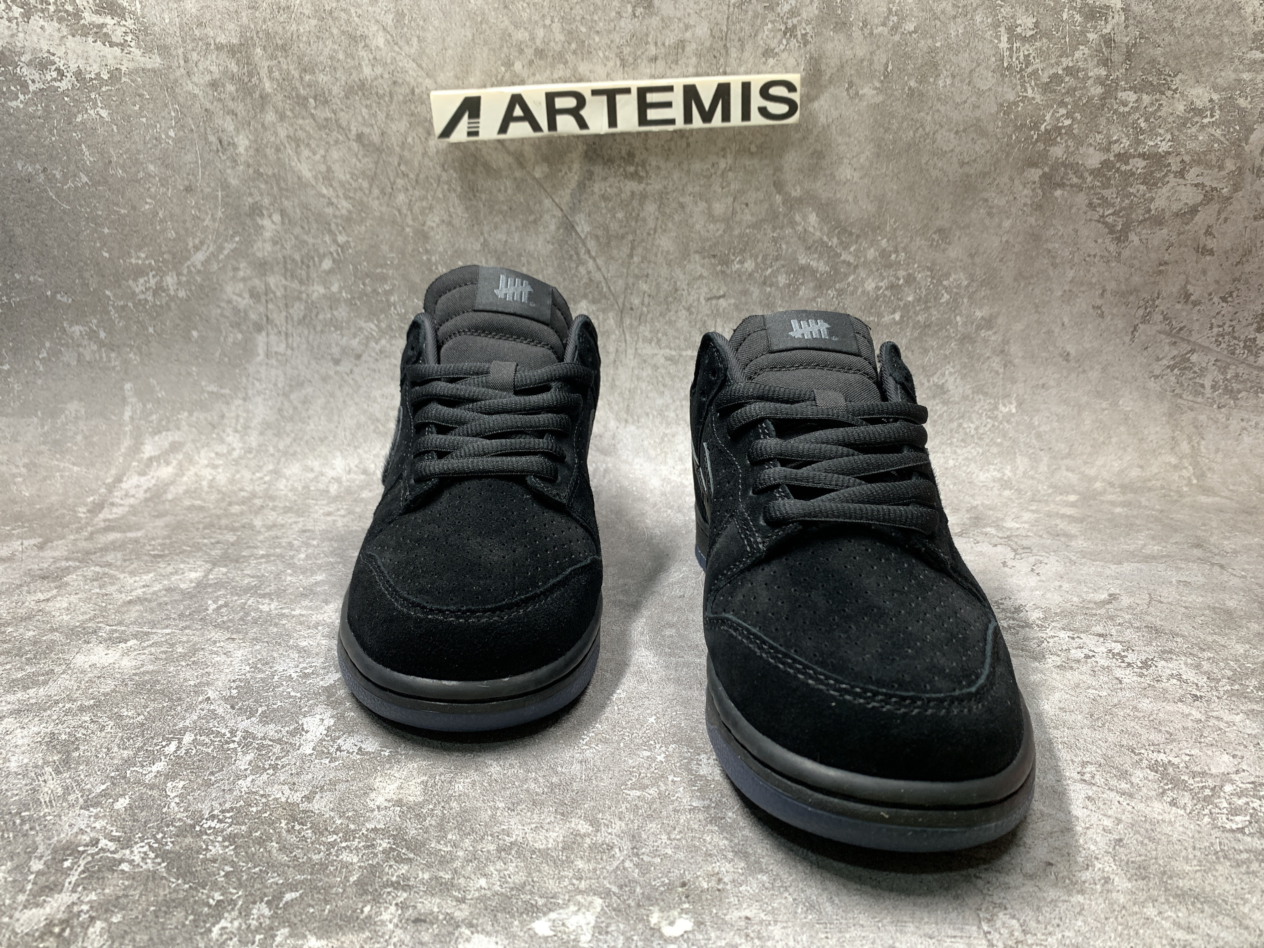 Nike Dunk Low SP UNDEFEATED Black Dunk vs. AF1 Pack