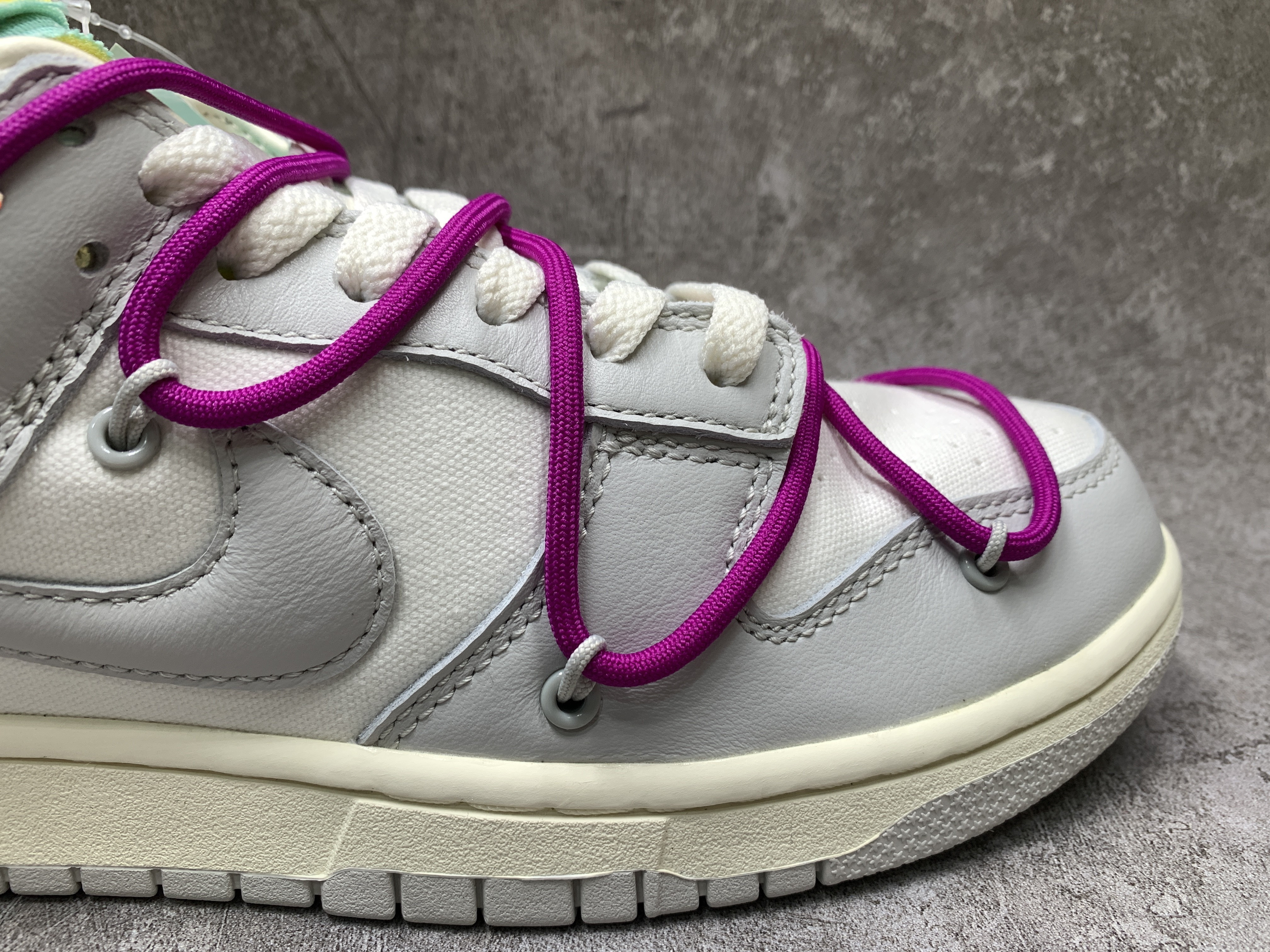 Off-White x Dunk Low