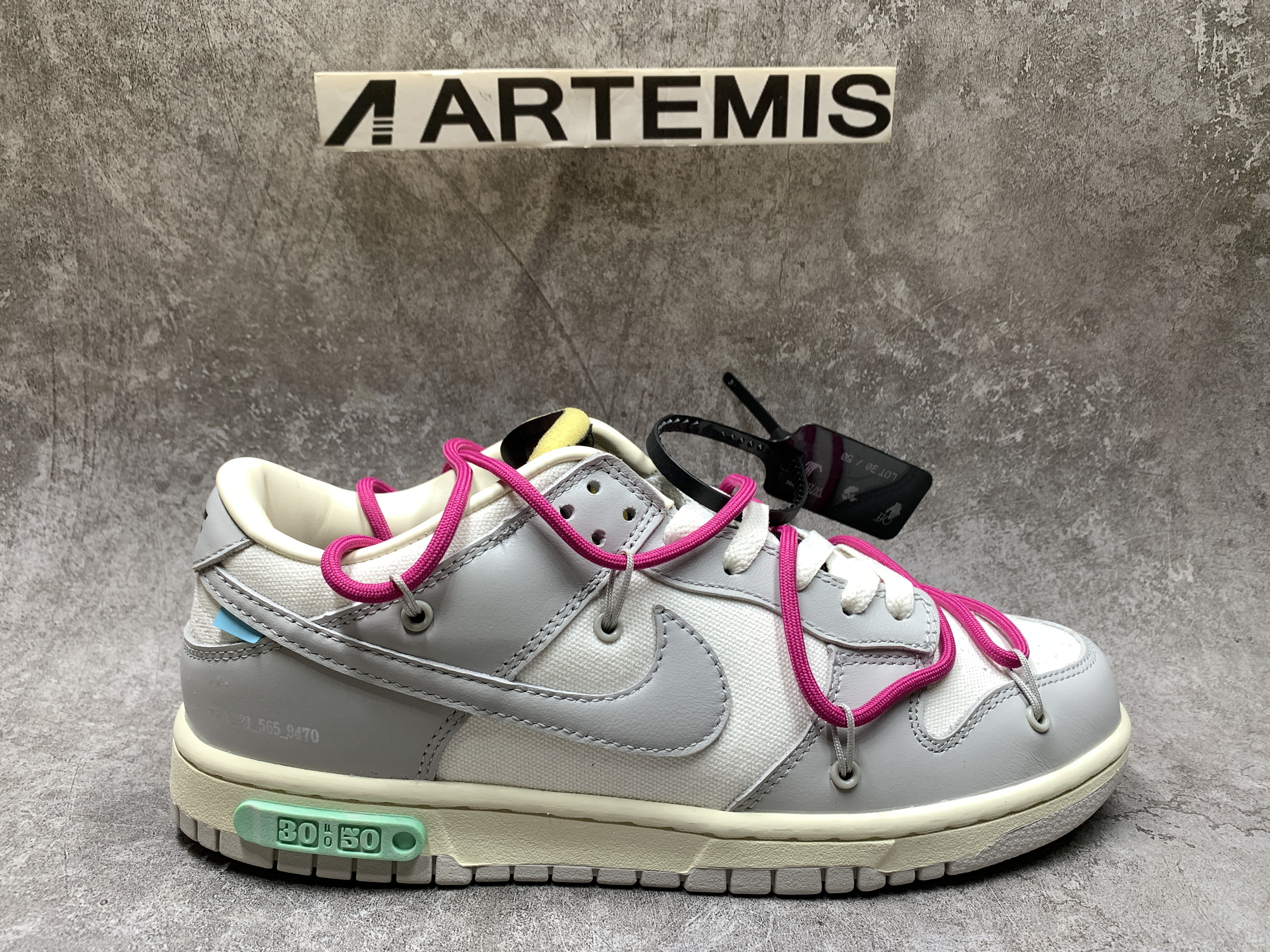 Off-White x Dunk Low Lot 30 of 50