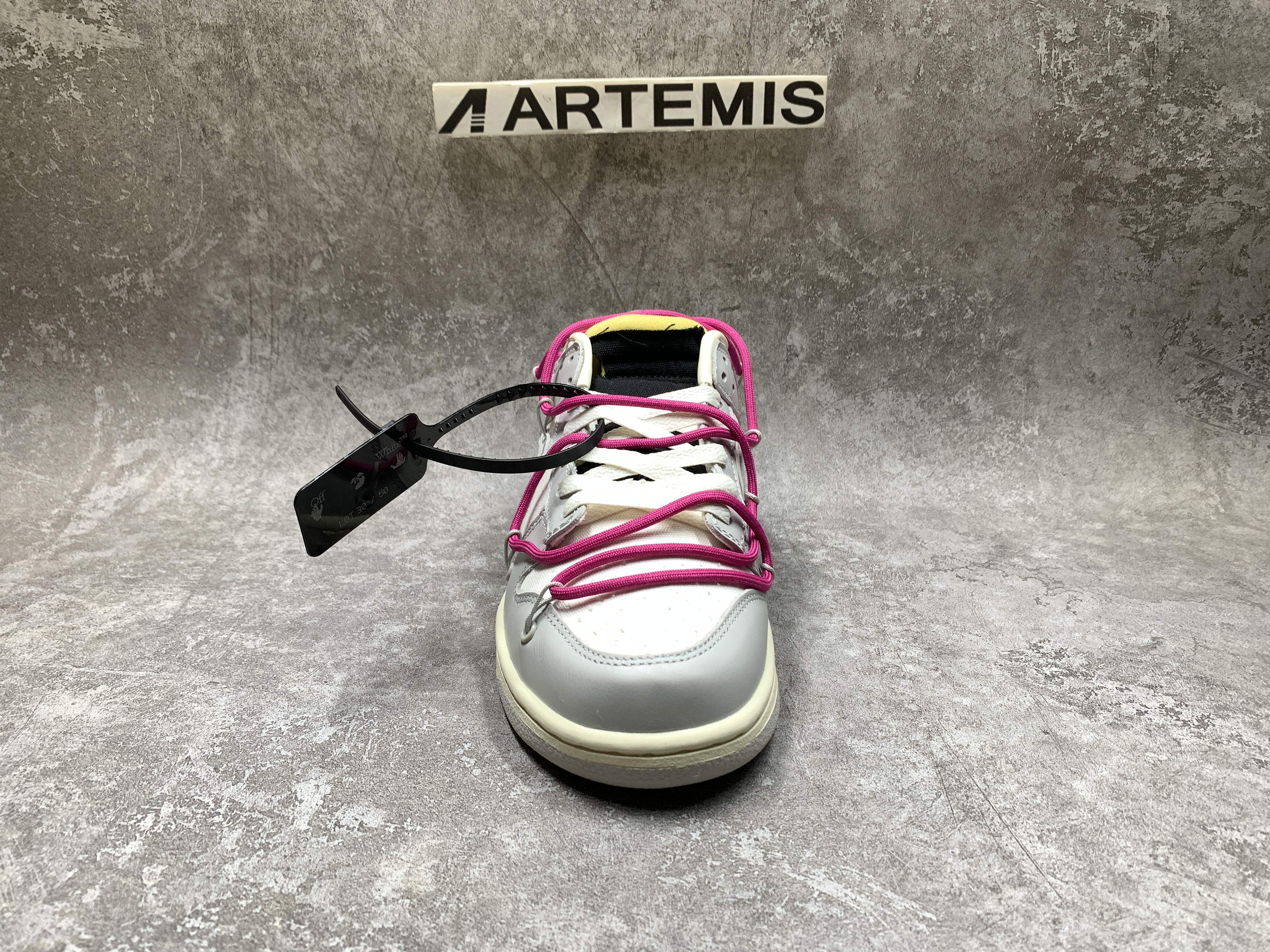 Off-White x Dunk Low Lot 30 of 50