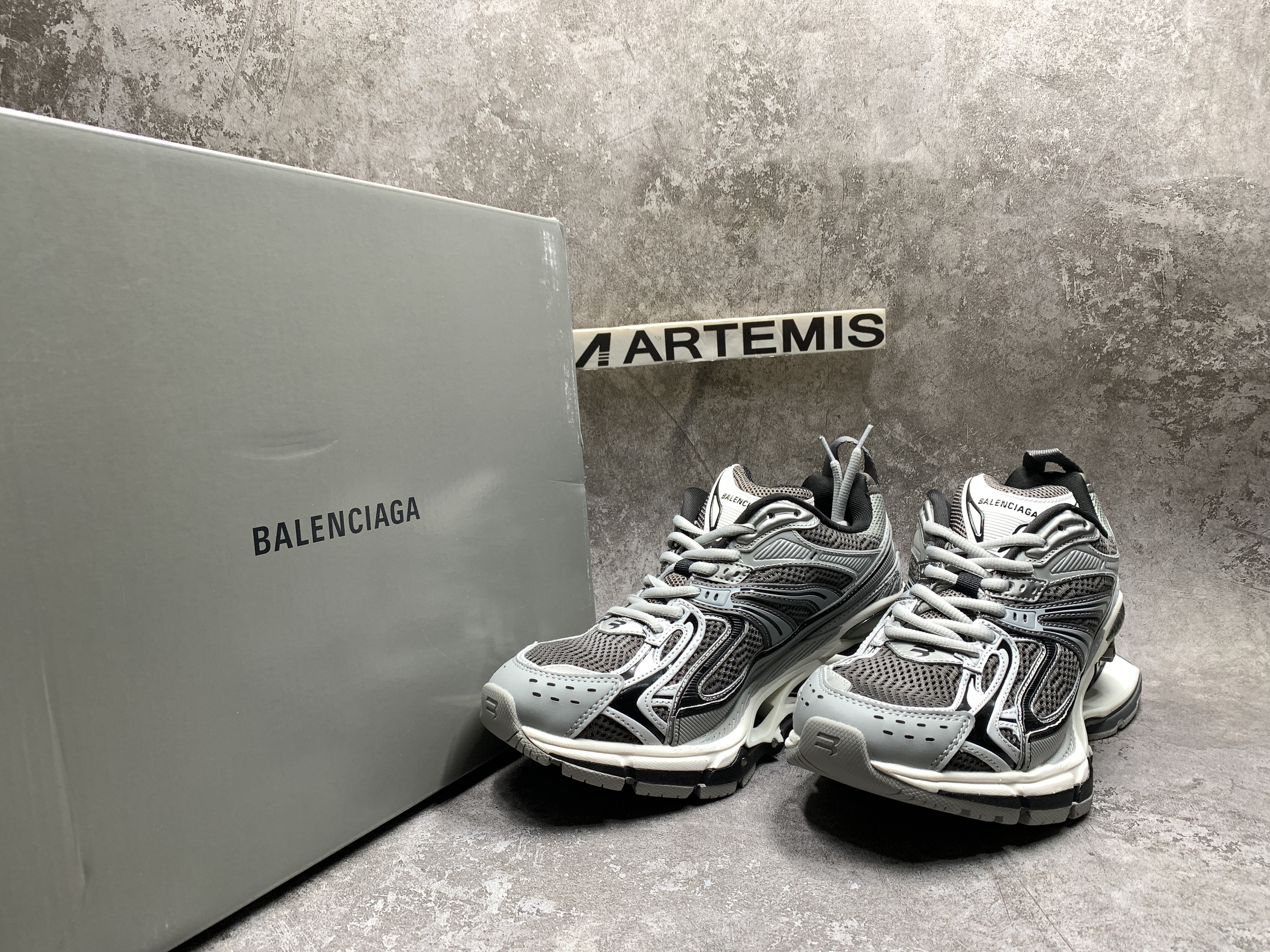 Balenciga X-Pander Grey