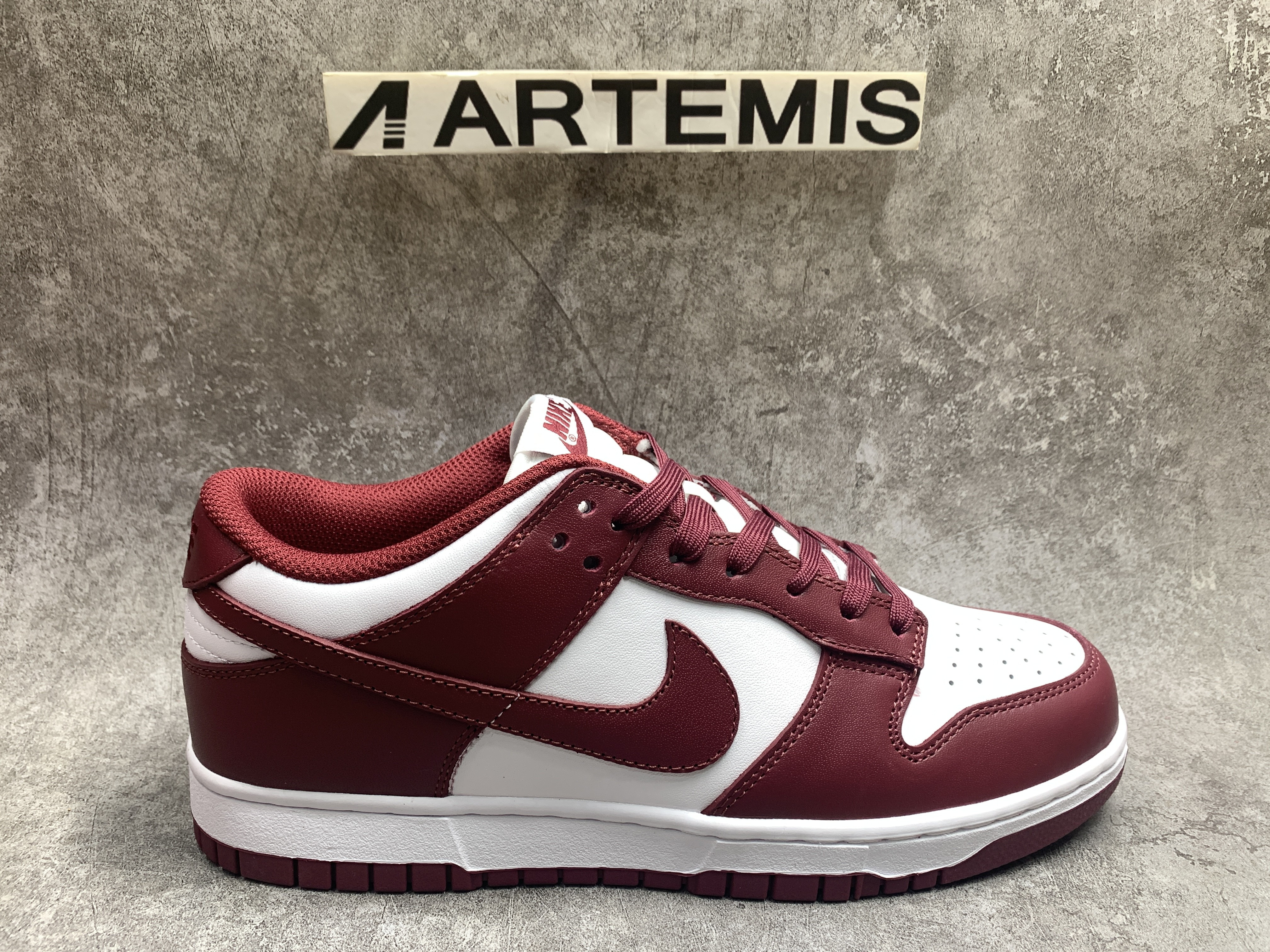 Nike Dunk Low Bordeaux
