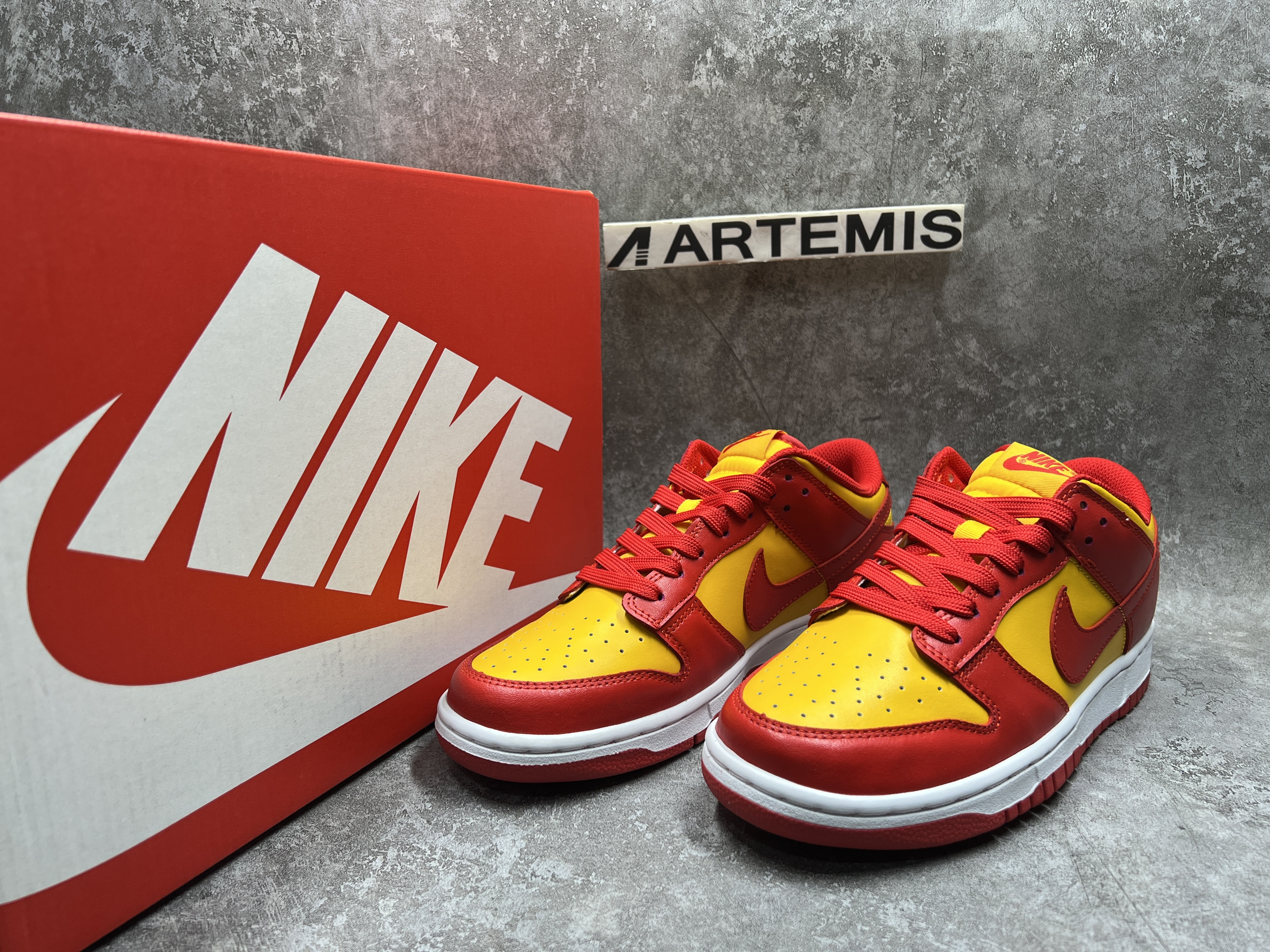 Nike Dunk Low Midas Gold