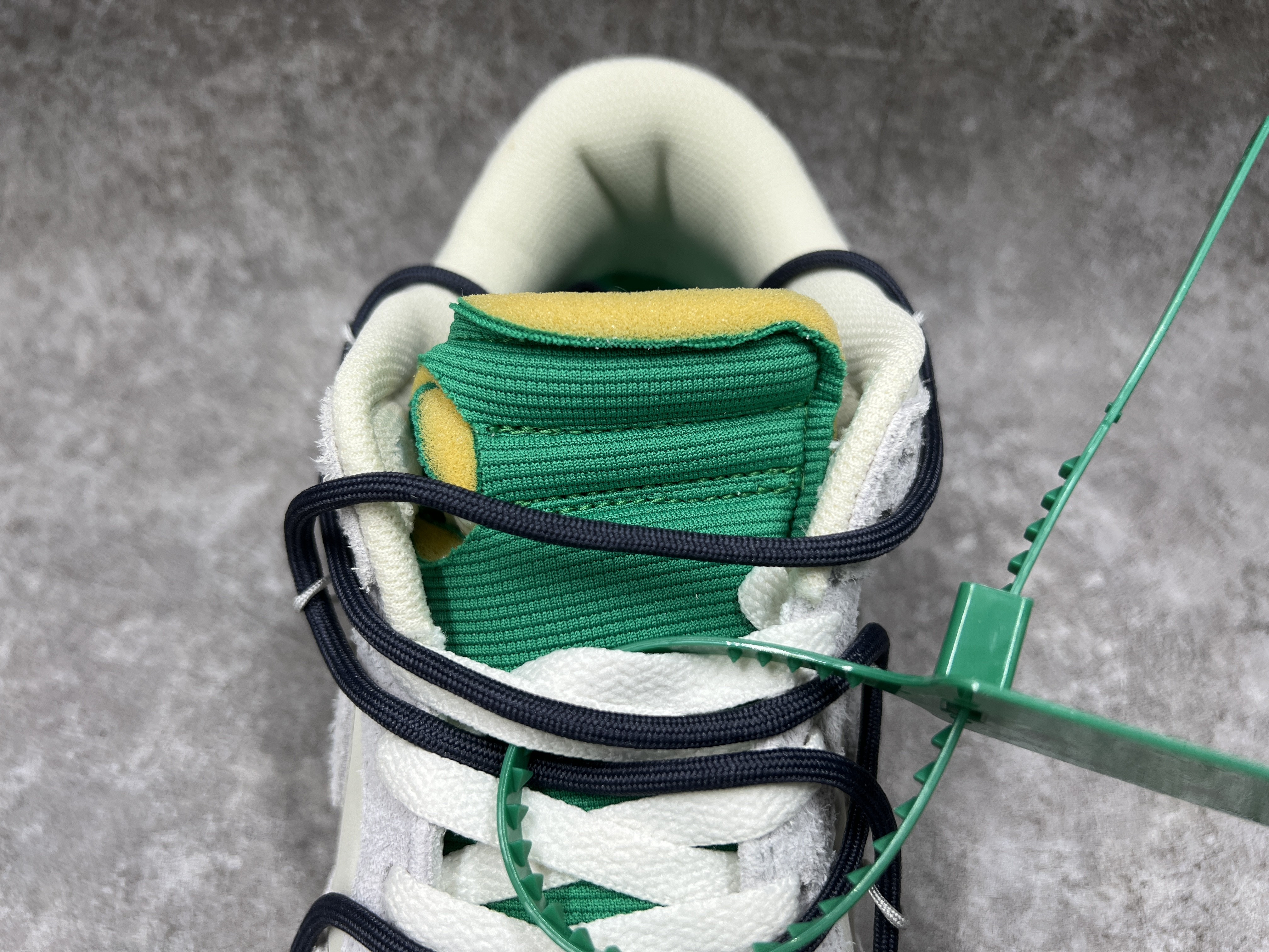Nike Dunk Low Off-White Lot 20