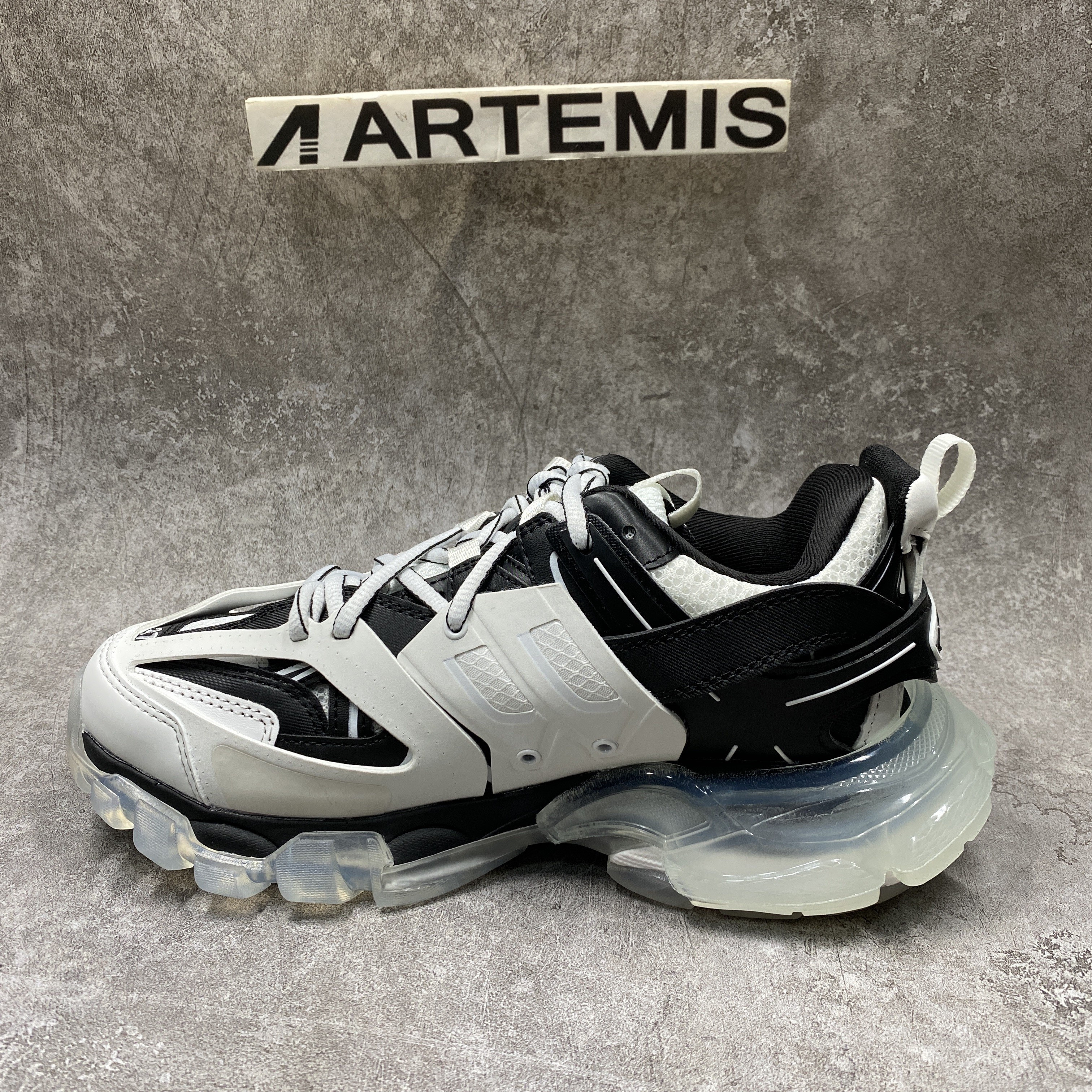 Balenciga Track Sneaker Clear Sole White Black