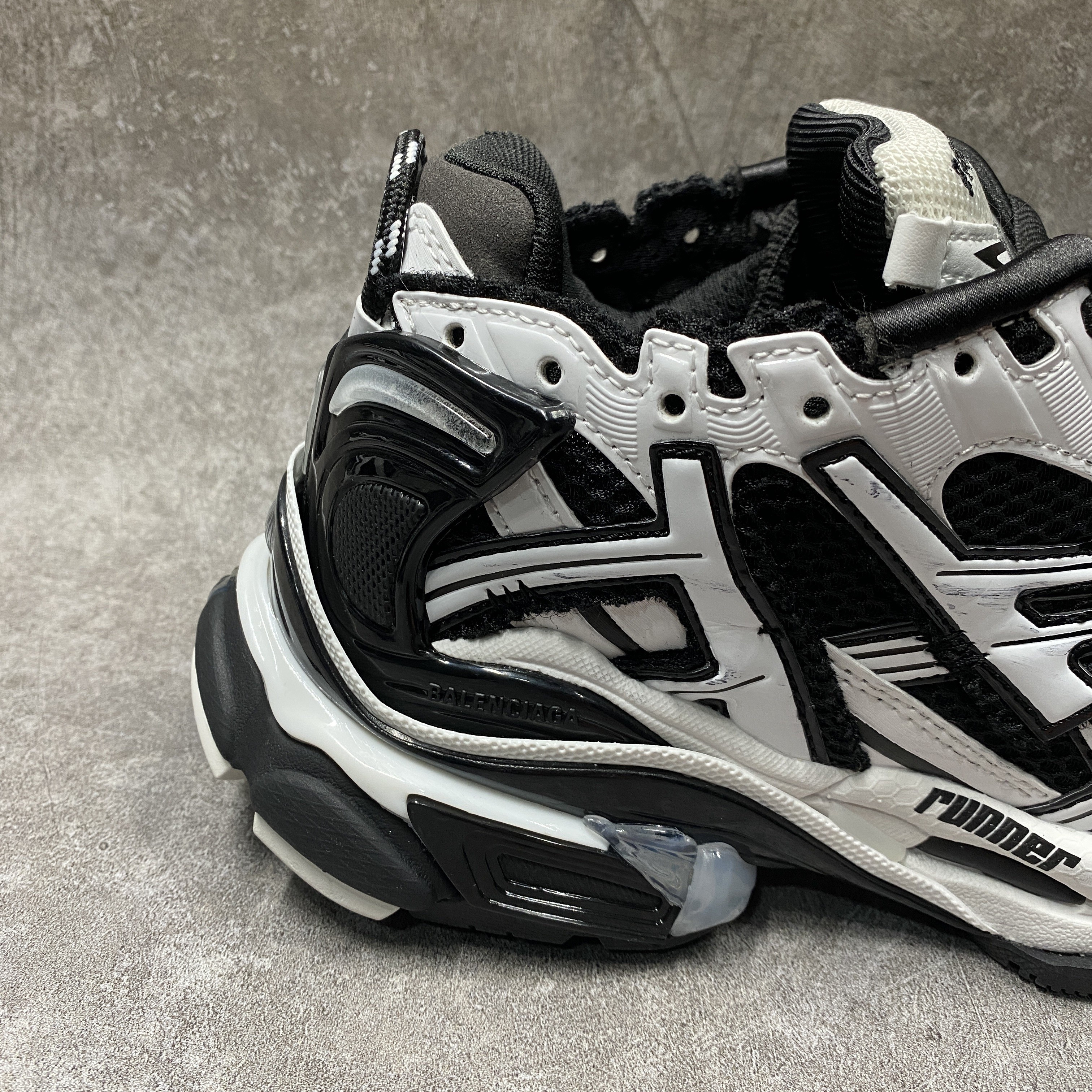 Balenciga Runner Sneaker Black White