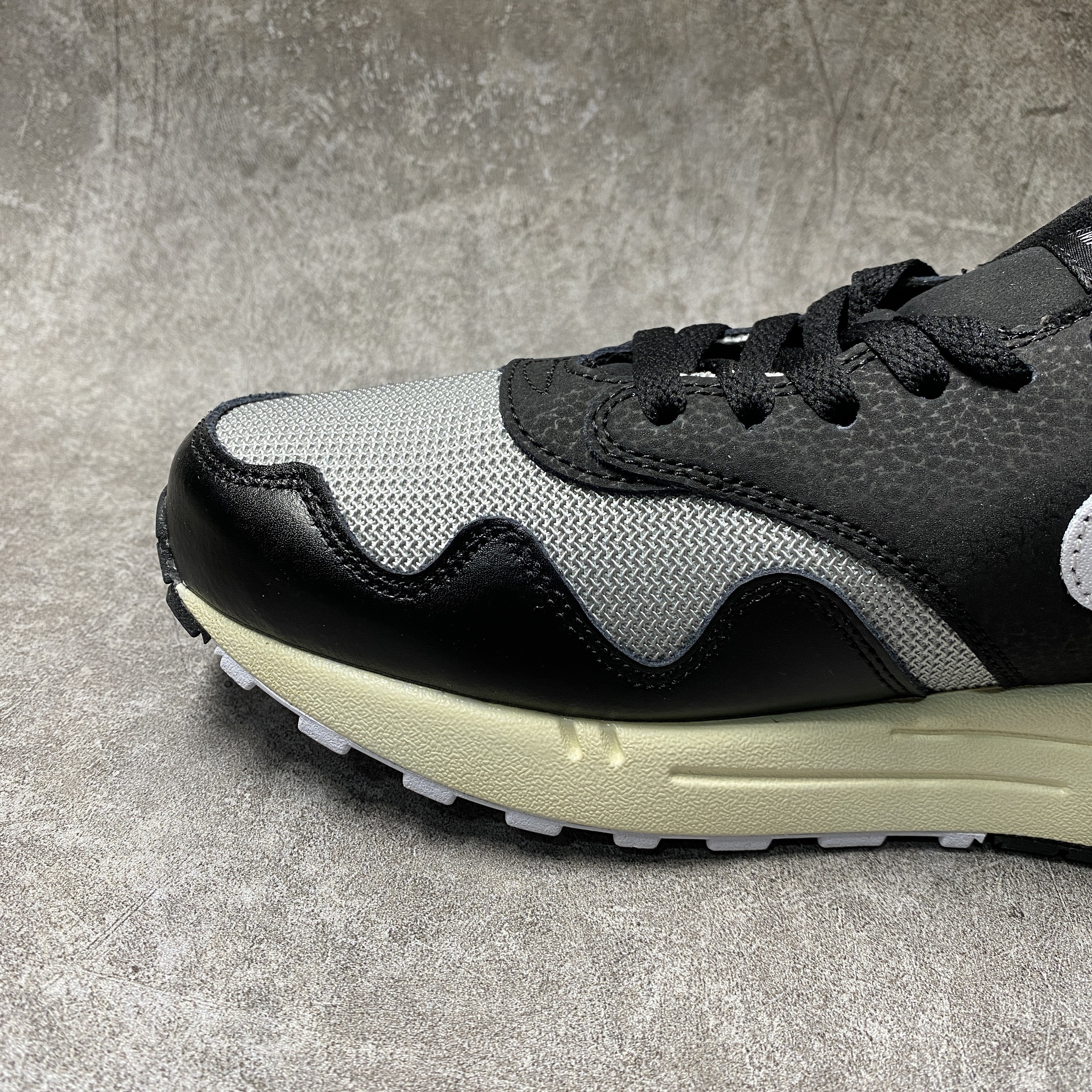 Nike Air Max 1 Patta Waves Black