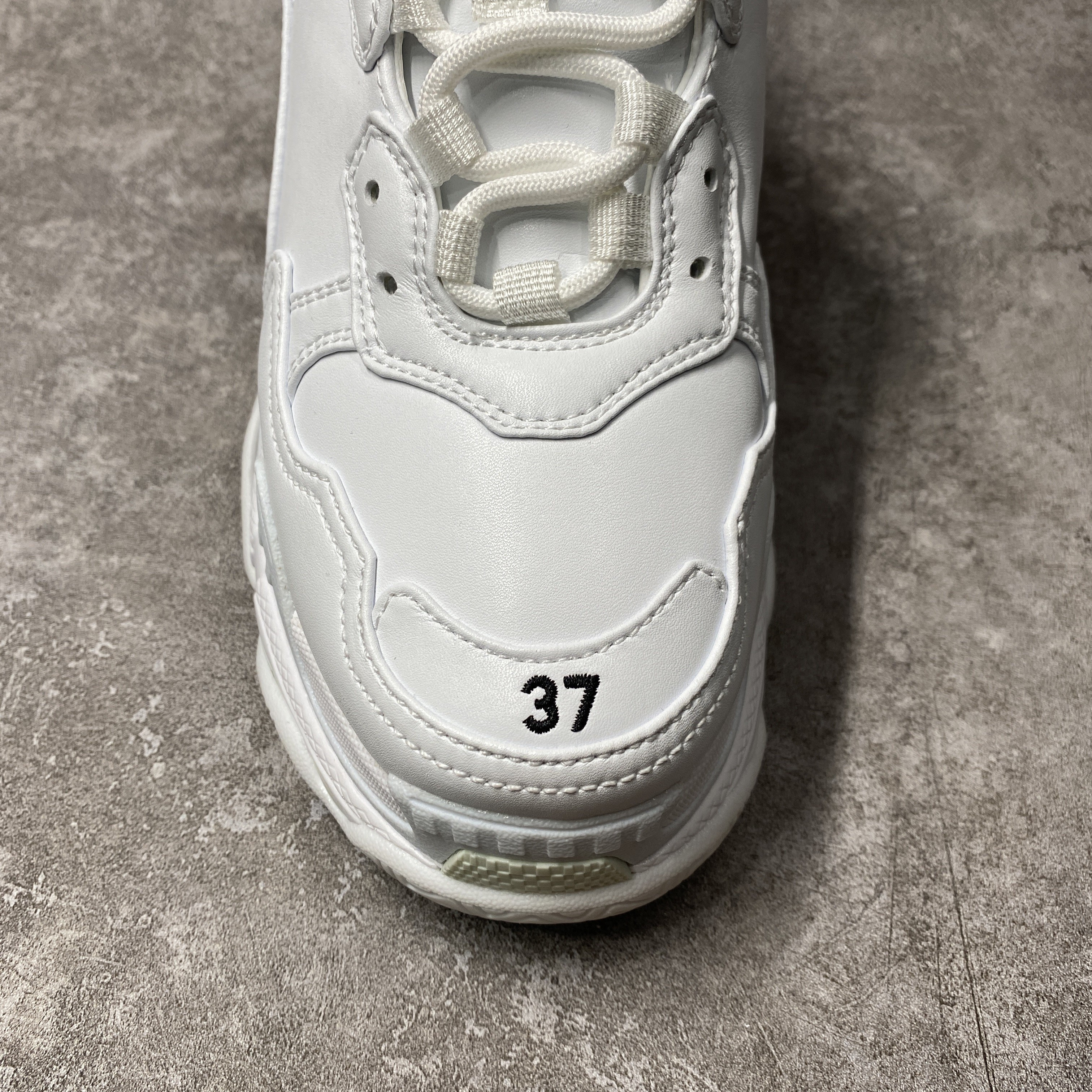 Balenciga Triple S White