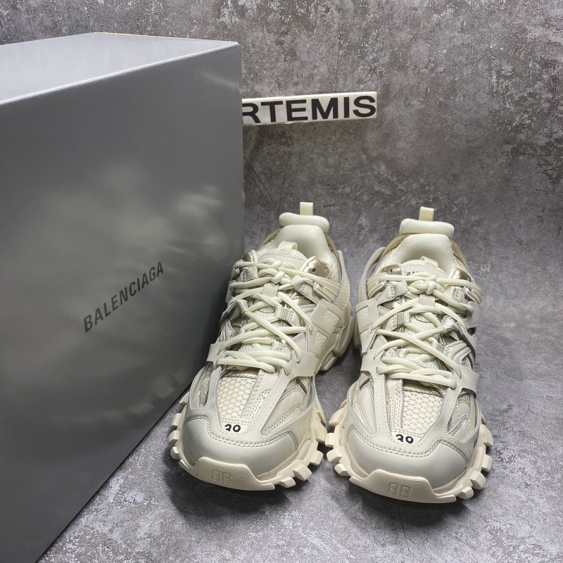 Balenciga Track Light Grey
