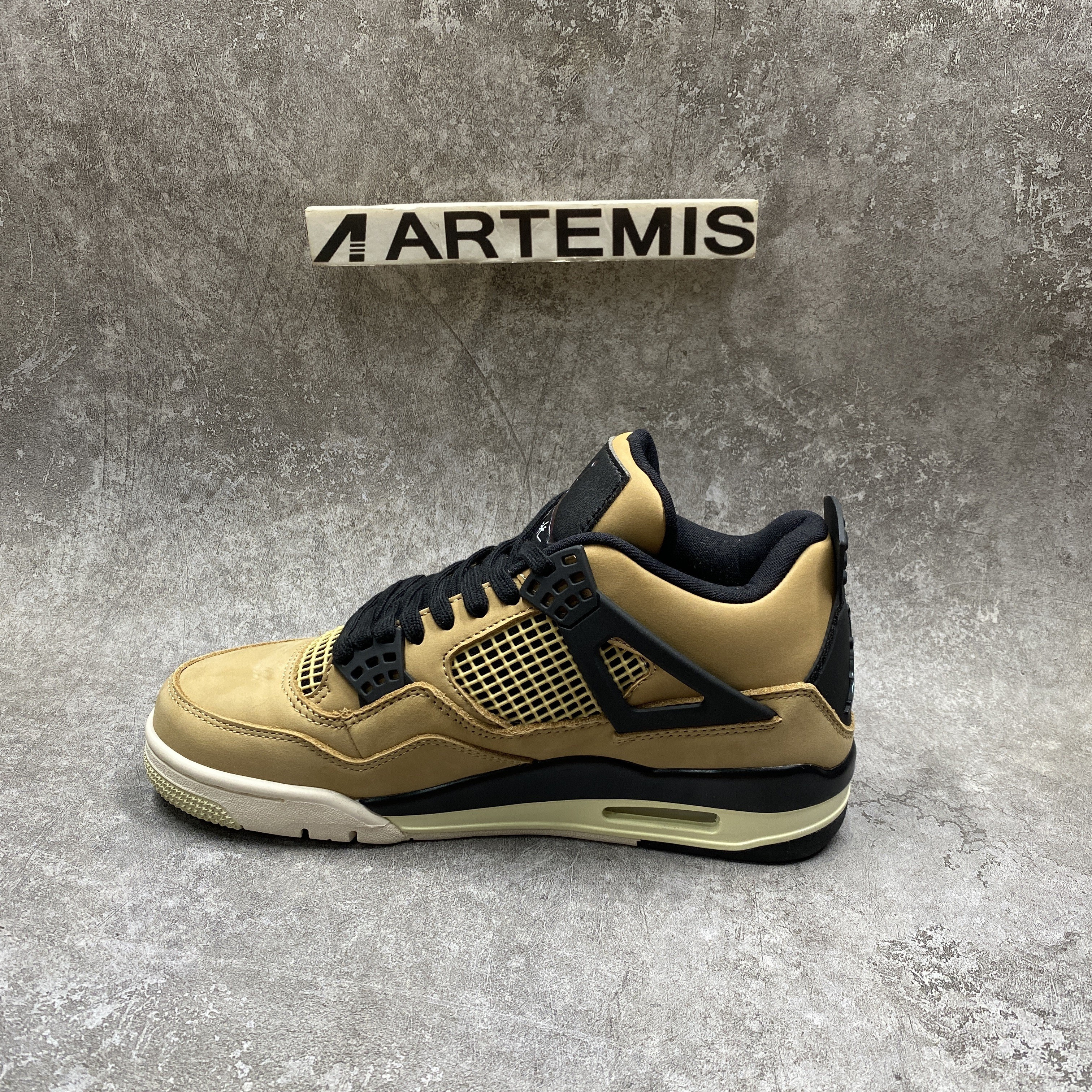 Air Jordan 4 Retro Fossil