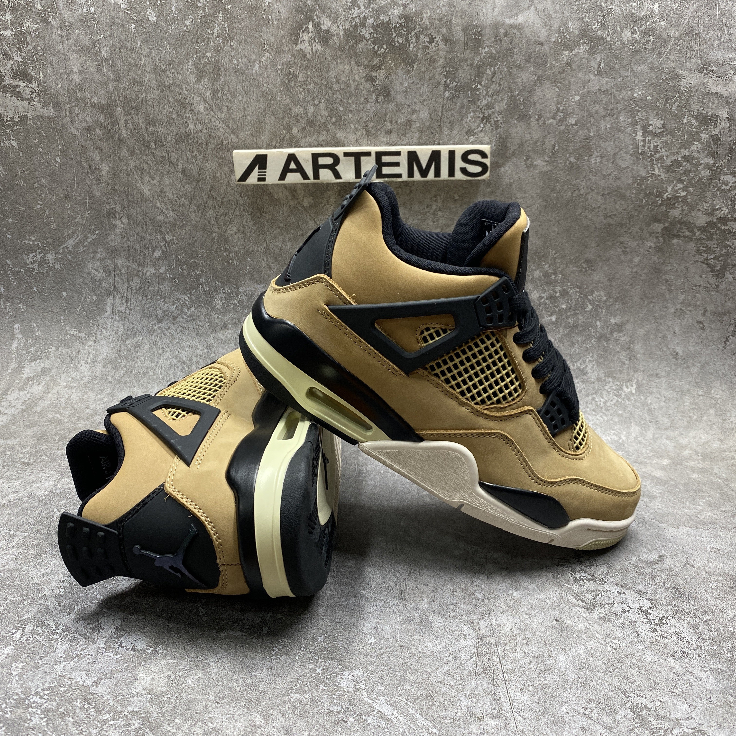 Air Jordan 4 Retro Fossil