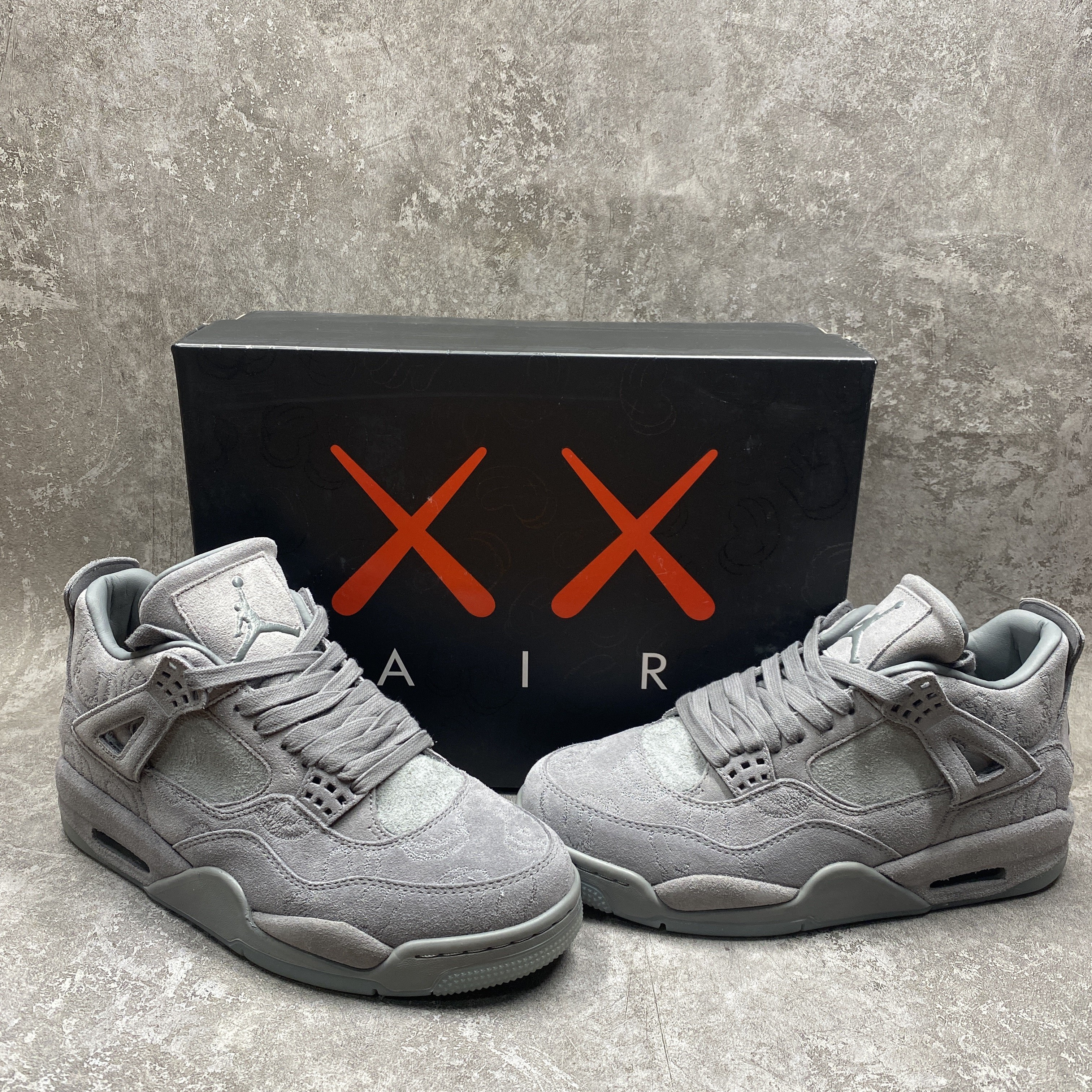 Air Jordan 4 Retro Kaws