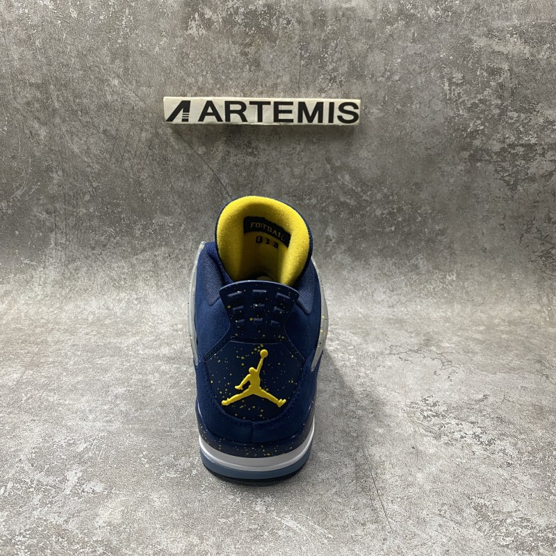 Air Jordan 4 Retro Michigan