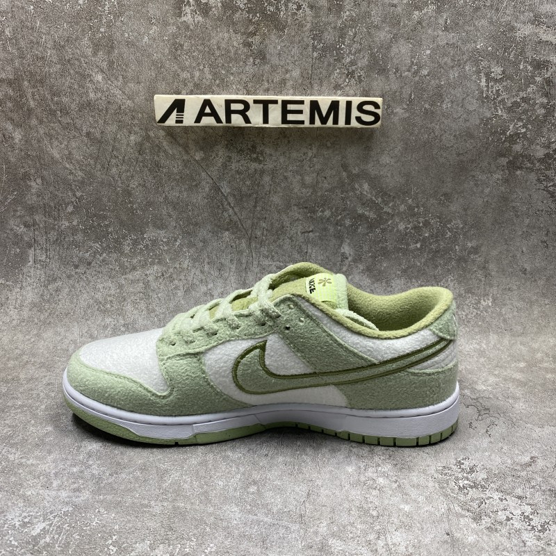 Nike Dunk Low SE Fleece Pack Honeydew