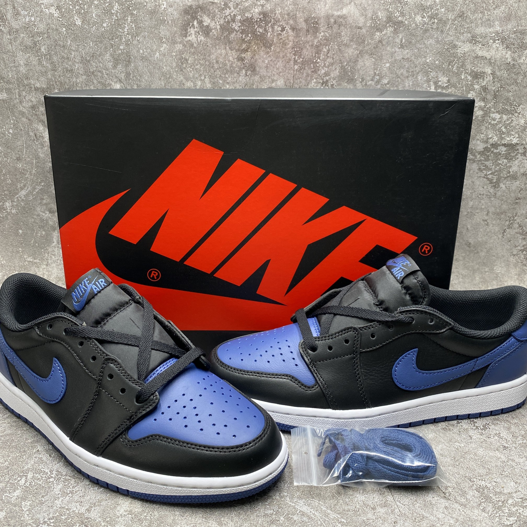 Jordan 1 Retro Low OG Mystic Navy