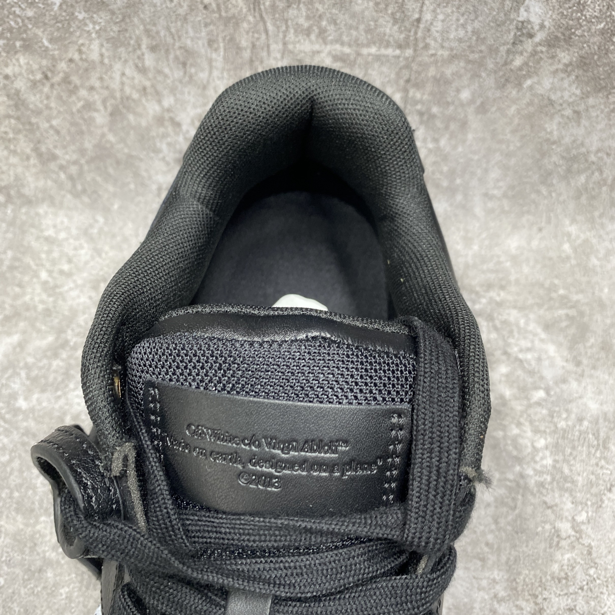 OFF-WHITE Out Of Office OOO For Walking Low Tops Black White (SS22)