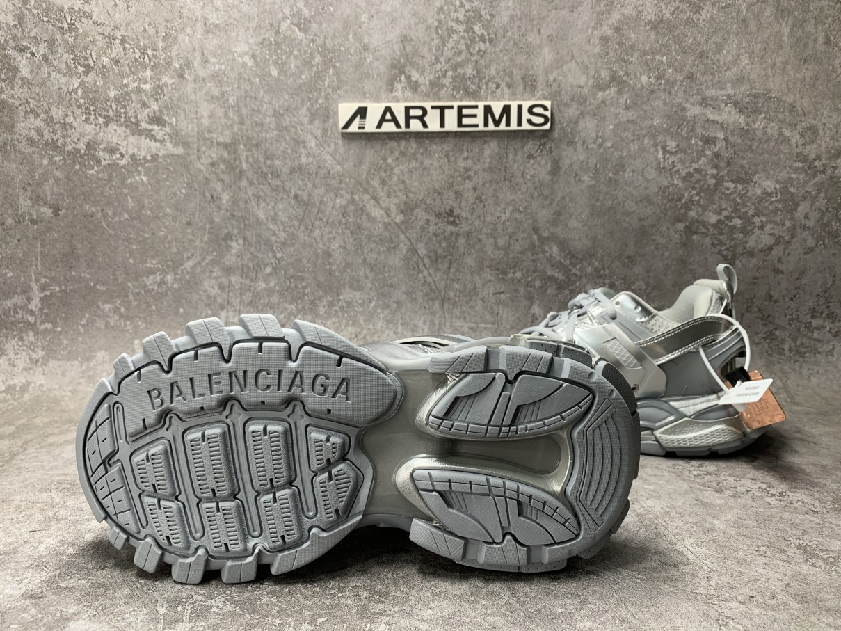Balenciga Track Silver