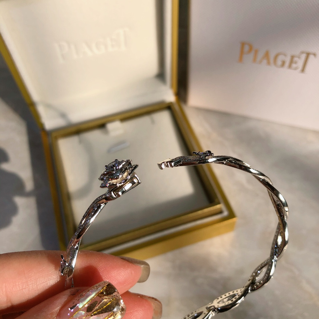 P1aget rose bracelet