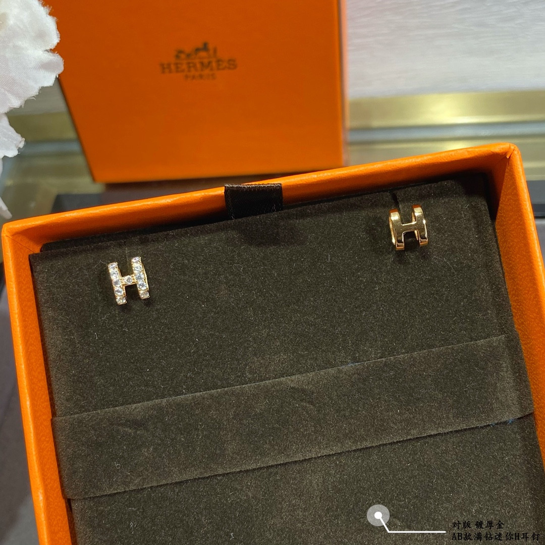 H**mes ab style fully di*m*nd-encrusted h stud earrings