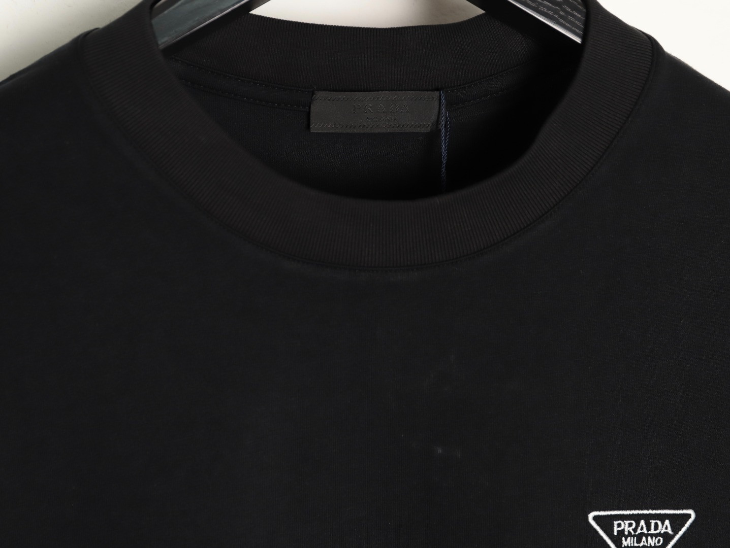 Pra*a long-sleeved t-shirt