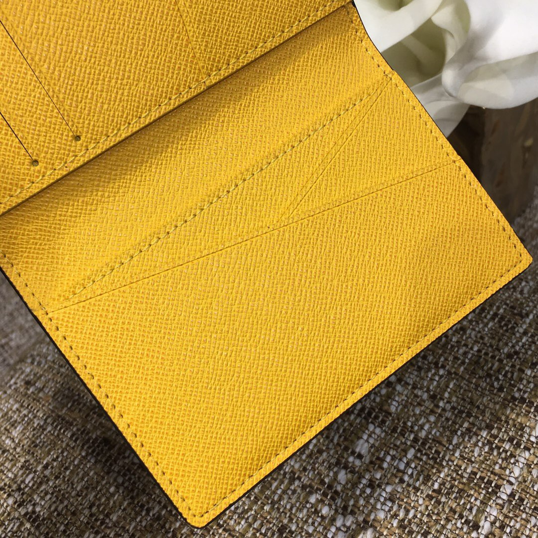LV POCKET ORGANIZER M69250