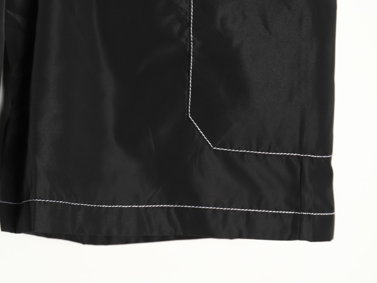 Pra*a 23ss shorts