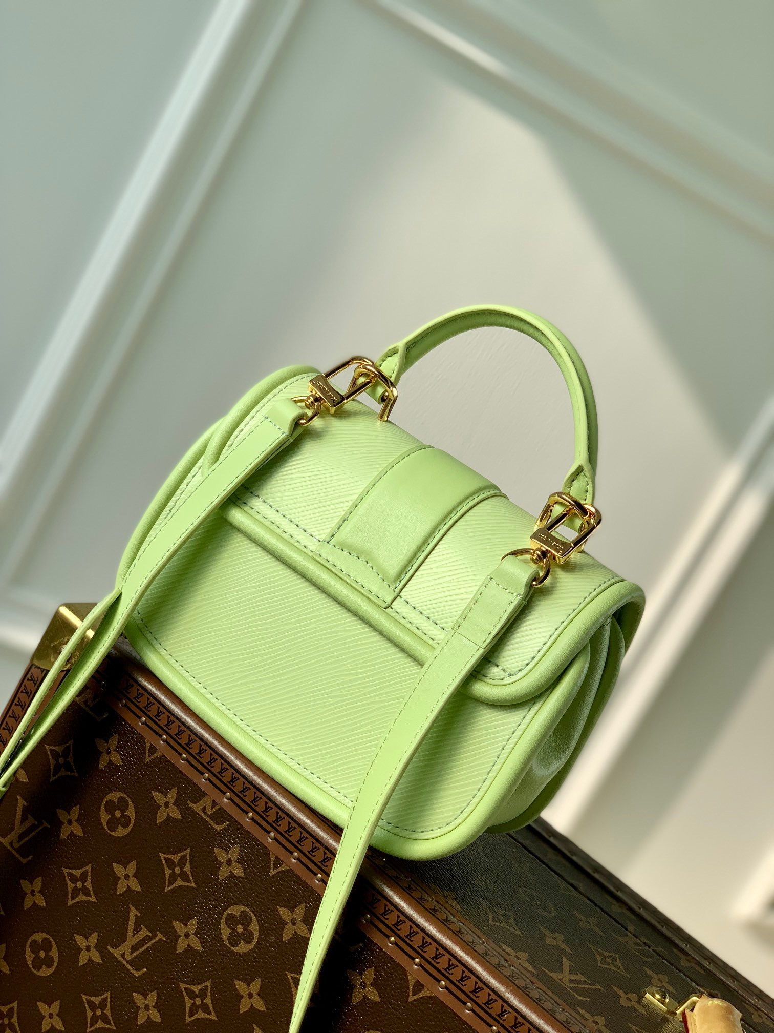 LV Hide and Seek M22725